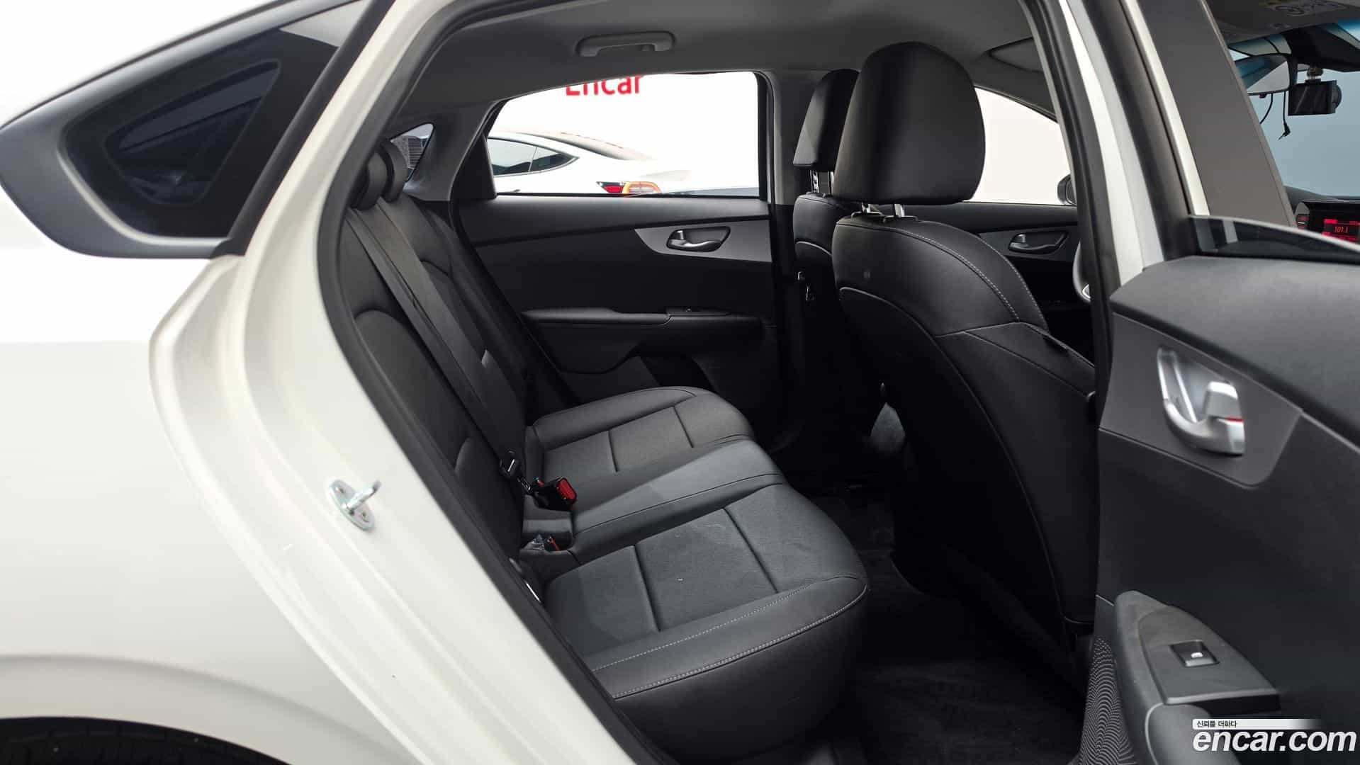 K3 Kia 2022.1-OPTION-015