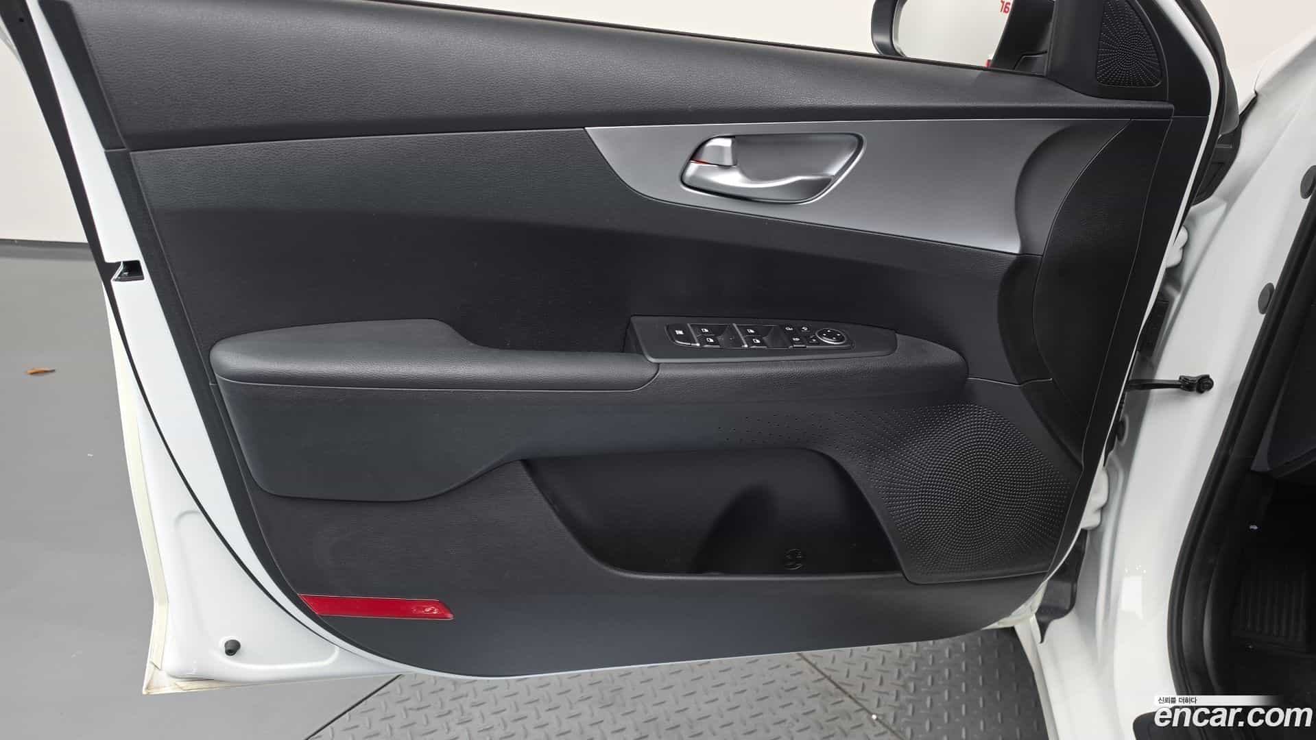 K3 Kia 2022.1-INNER-034