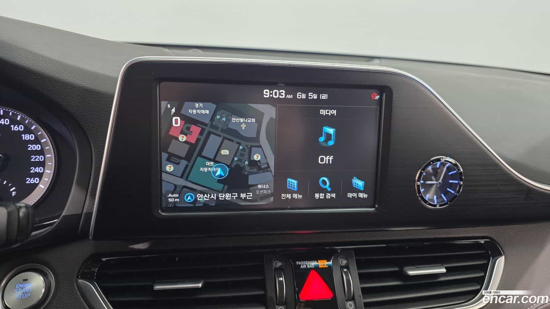Grandeur Hyundai 2018.7-OPTION-024
