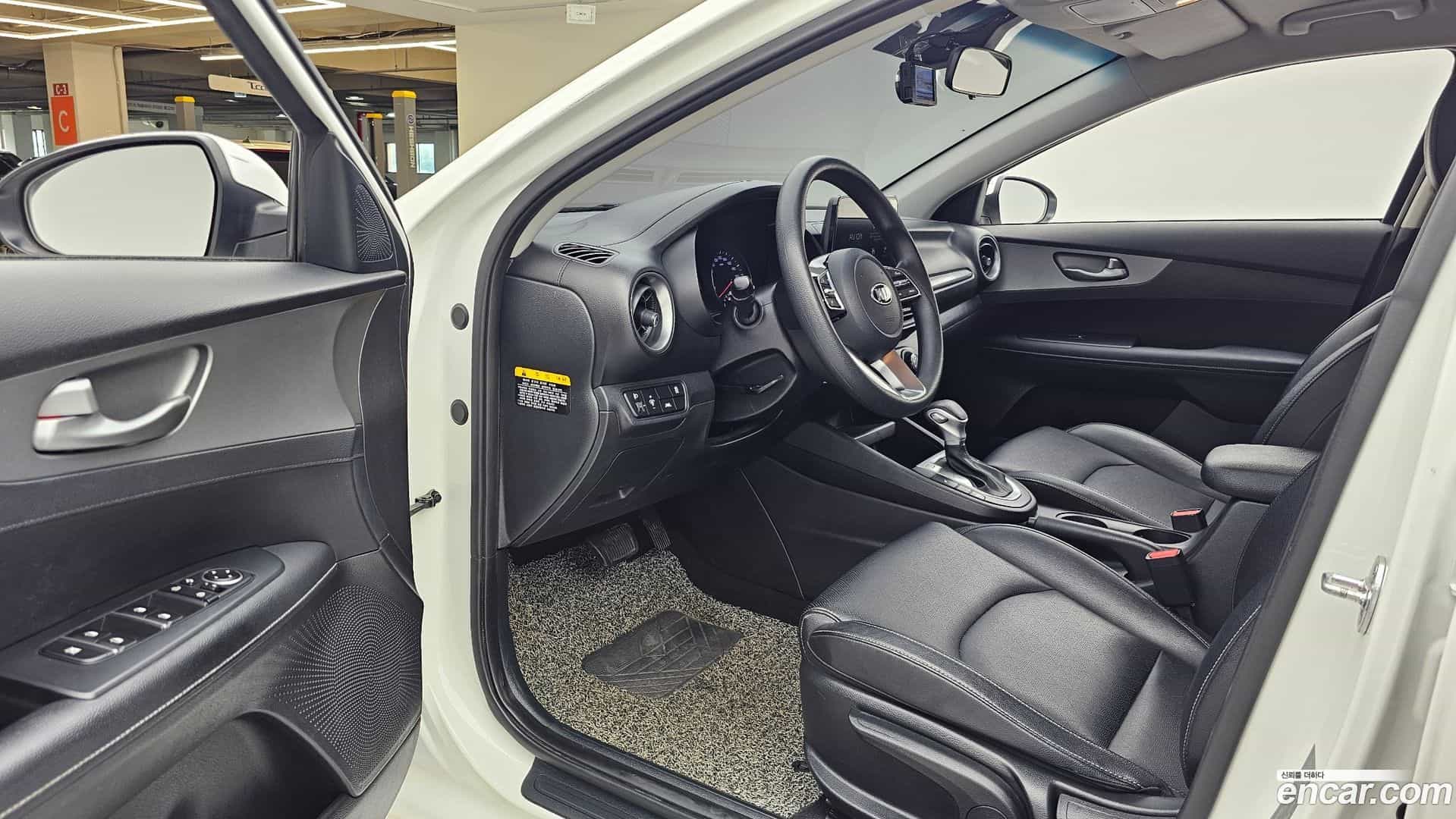 K3 Kia 2020.0-INNER-010