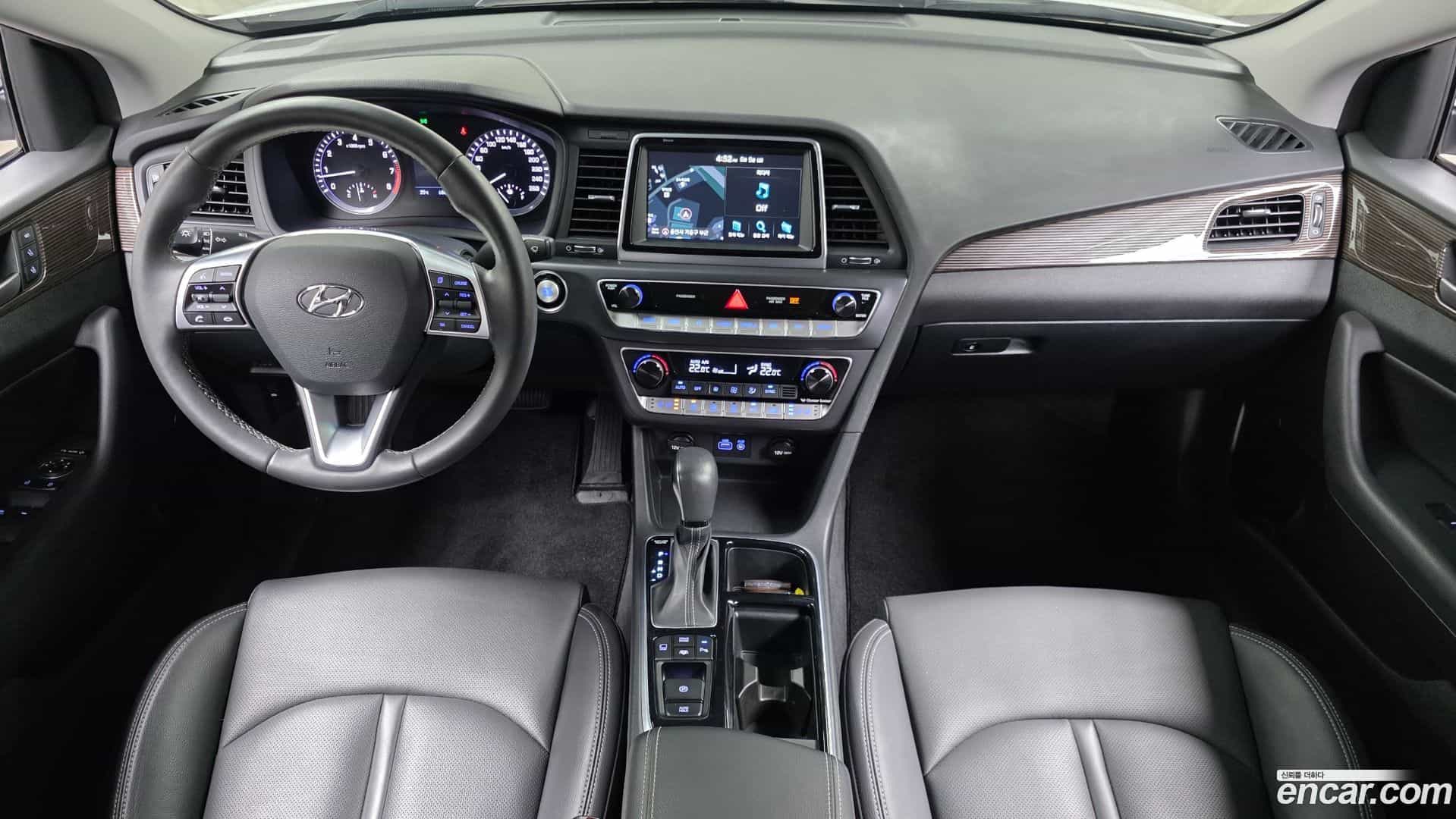 Sonata Hyundai 2019.2-INNER-007
