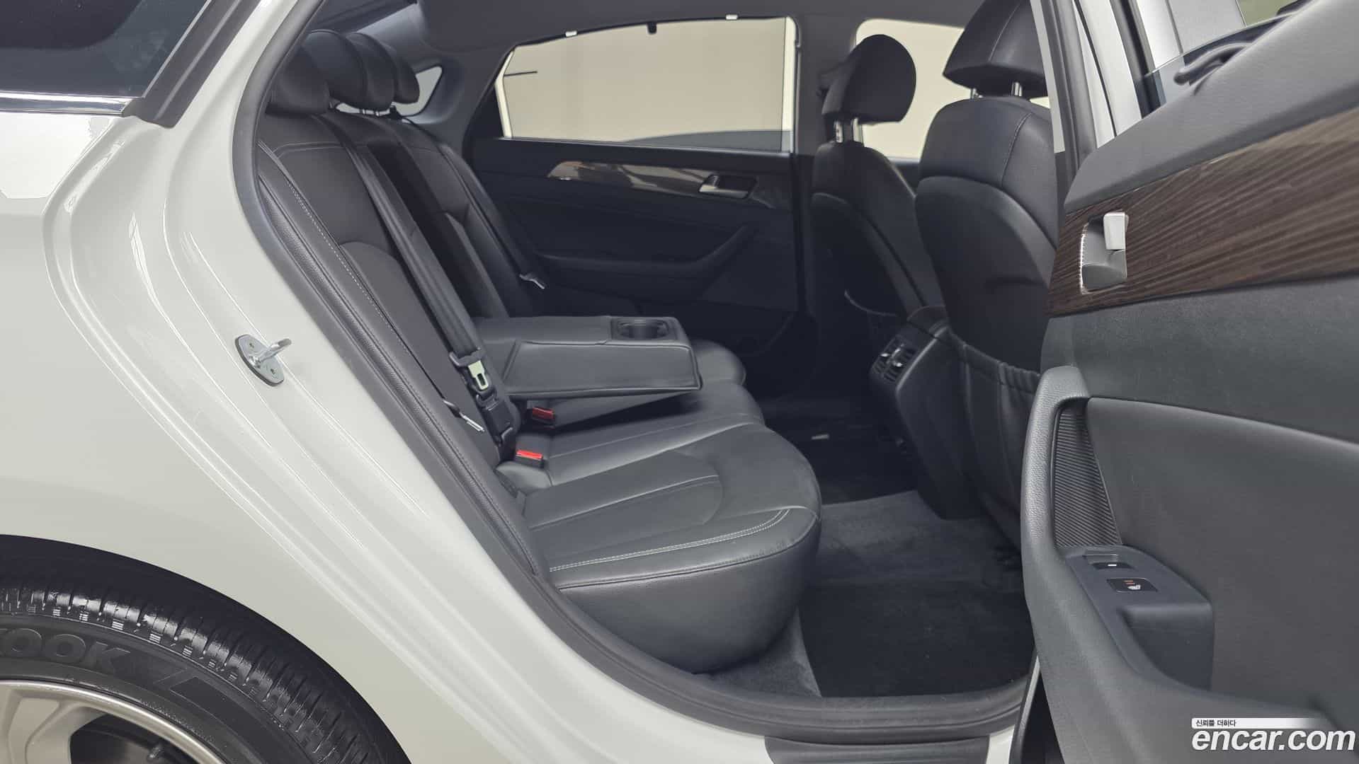 Sonata Hyundai 2019.2-OPTION-016