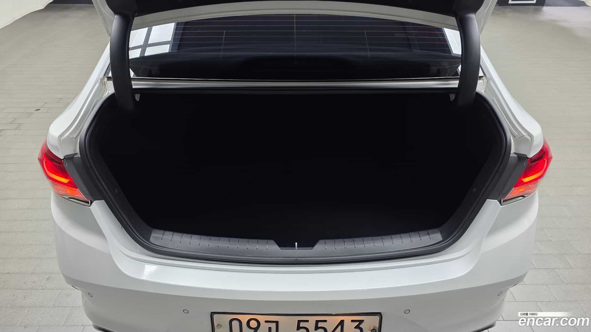 Sonata Hyundai 2019.2-OPTION-024