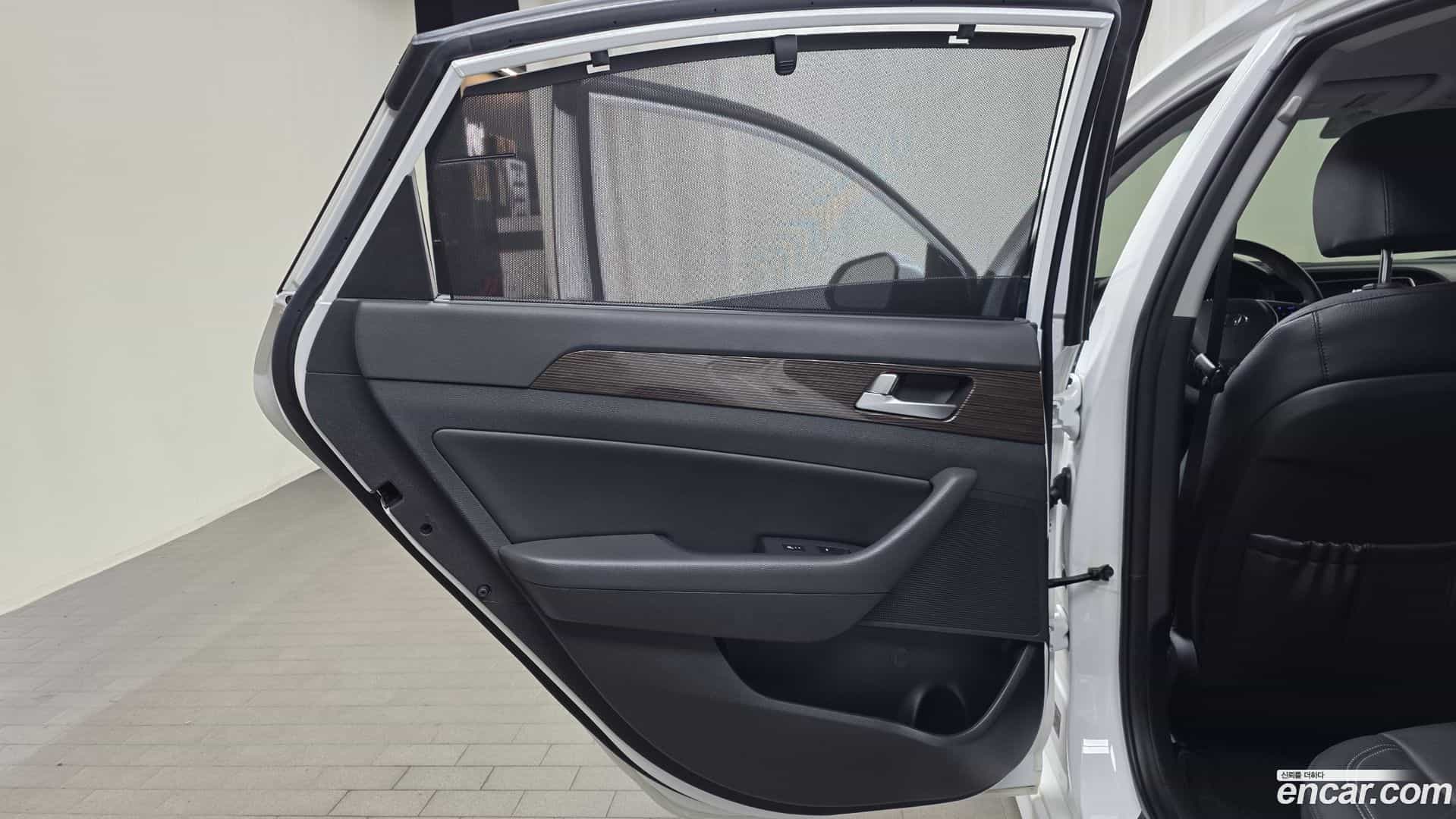 Sonata Hyundai 2019.2-INNER-035