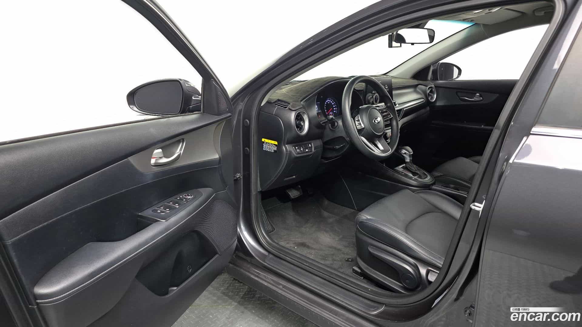 K3 Kia 2019.1-INNER-010