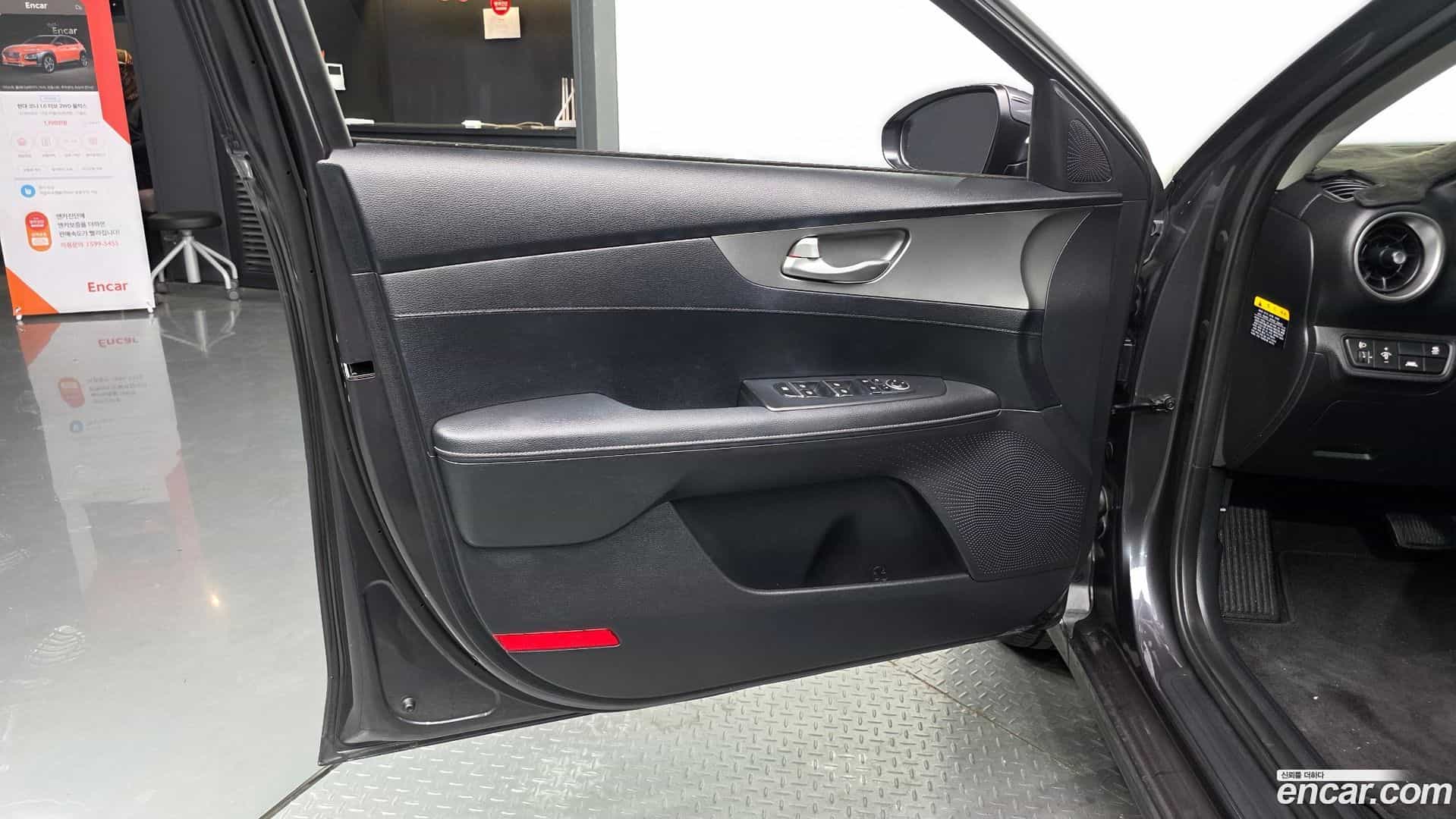 K3 Kia 2019.1-INNER-034