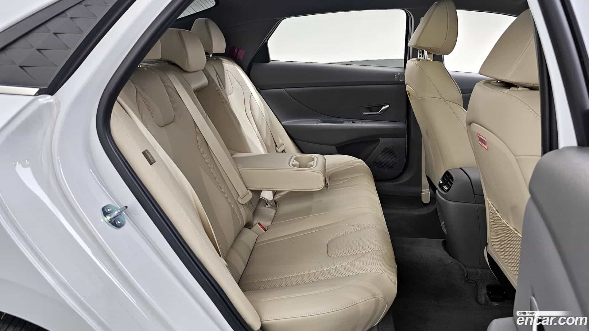 AVANTE Hyundai 2025.1-OPTION-016