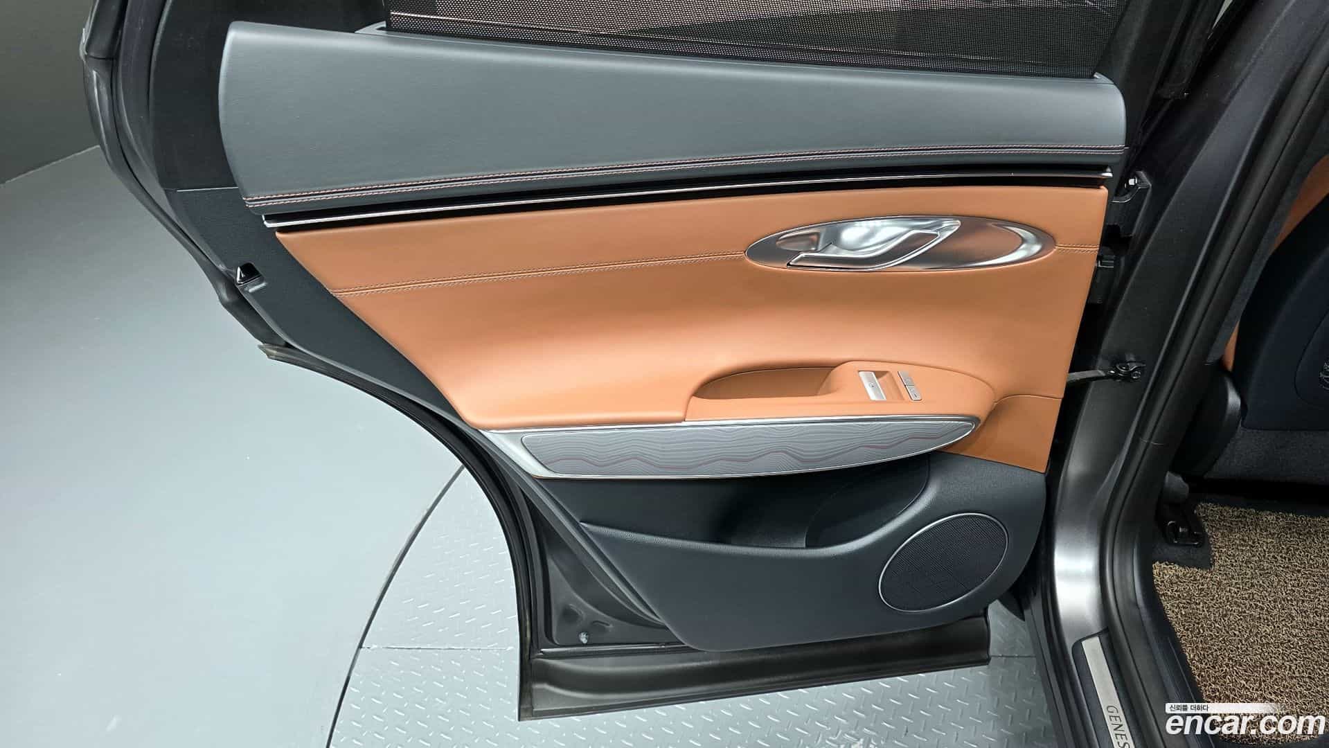 GV70 Genesis 2022.2-INNER-035