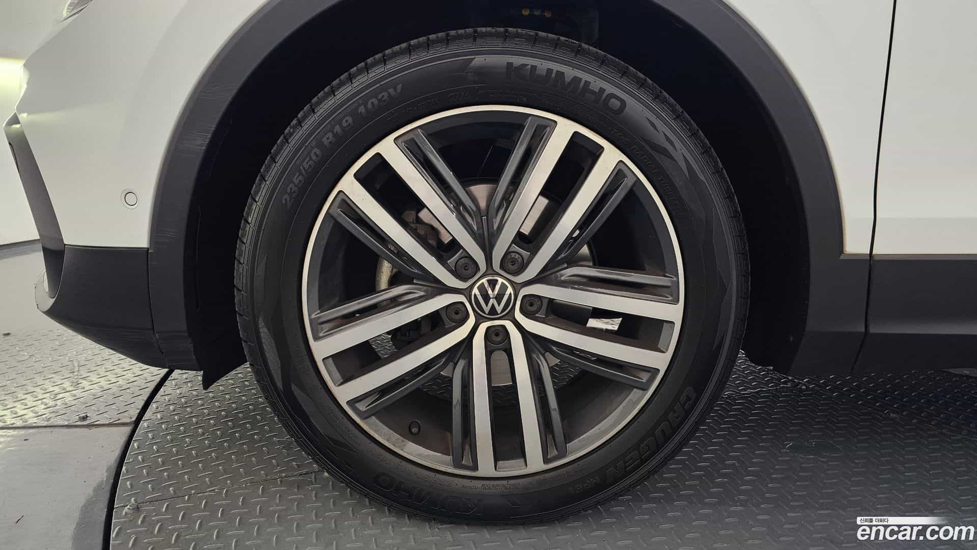 Tiguan Volkswagen 2021.6-OUTER-005