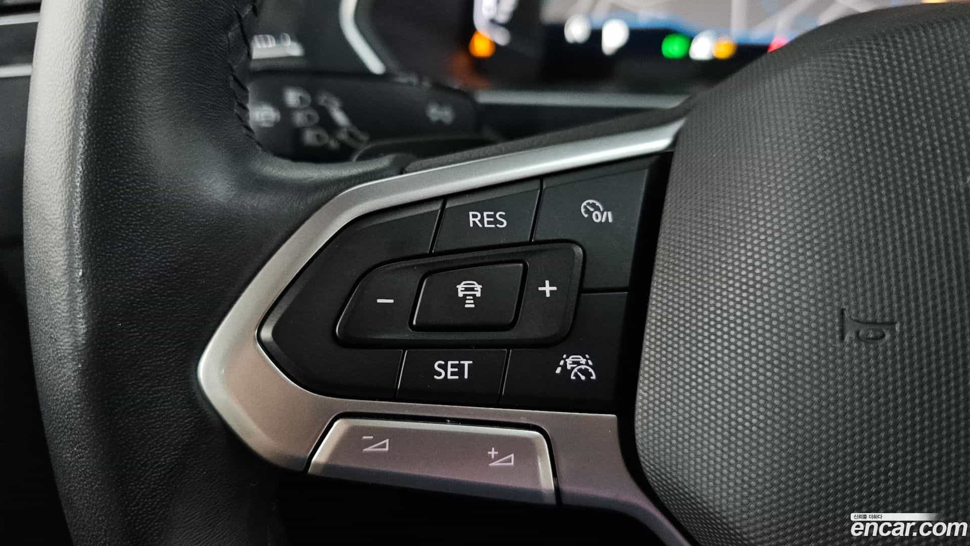 Tiguan Volkswagen 2021.6-OPTION-020