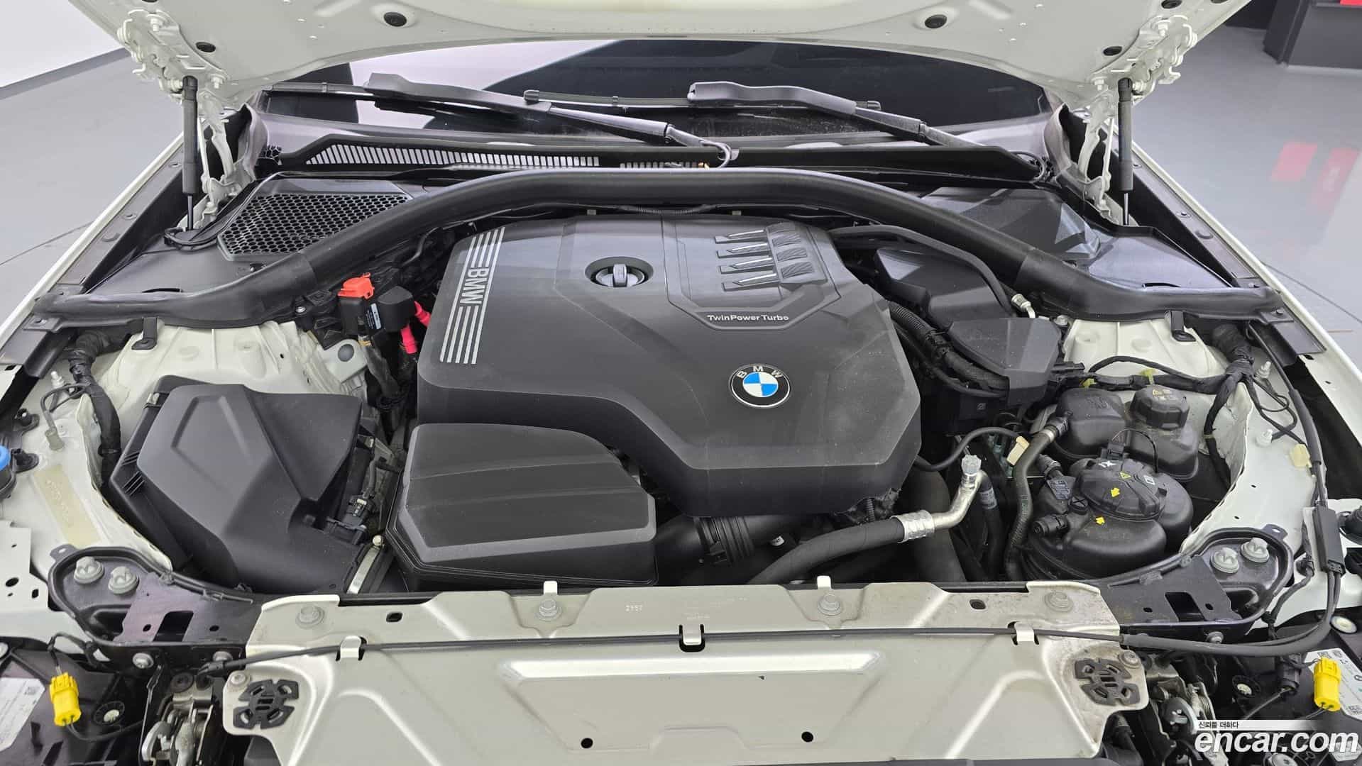 3-Series BMW 2023.0-OUTER-006