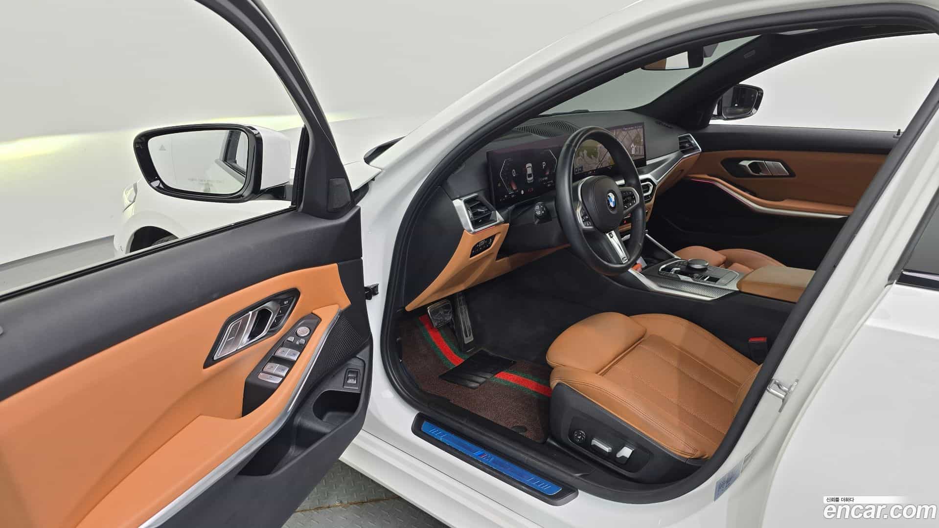 3-Series BMW 2023.0-INNER-010