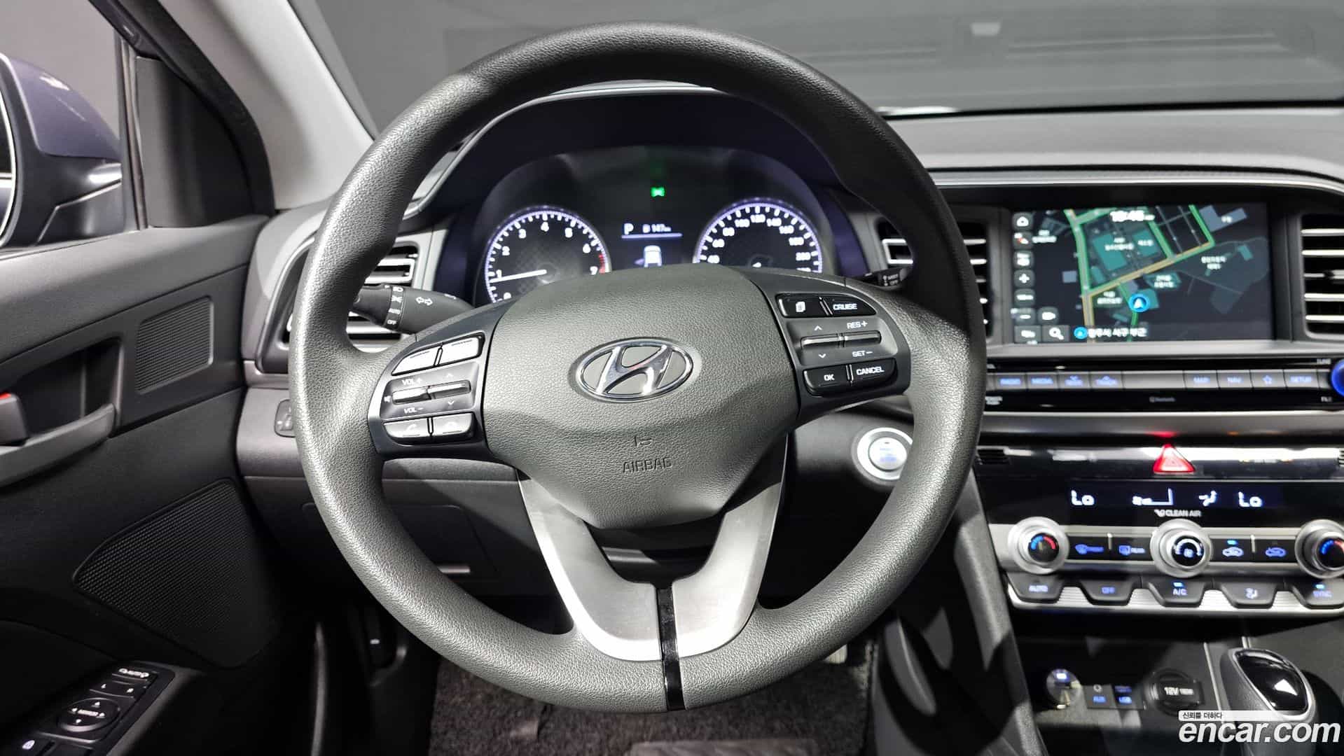 AVANTE Hyundai 2019.8-OPTION-017