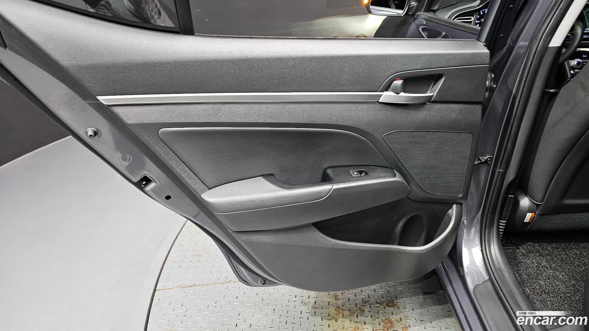 AVANTE Hyundai 2019.8-INNER-035