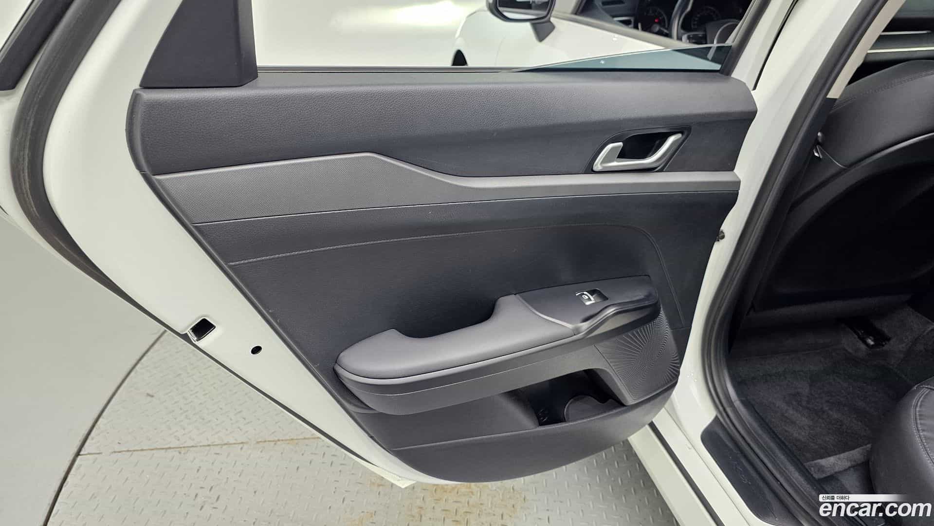 K5 Kia 2022.2-INNER-035