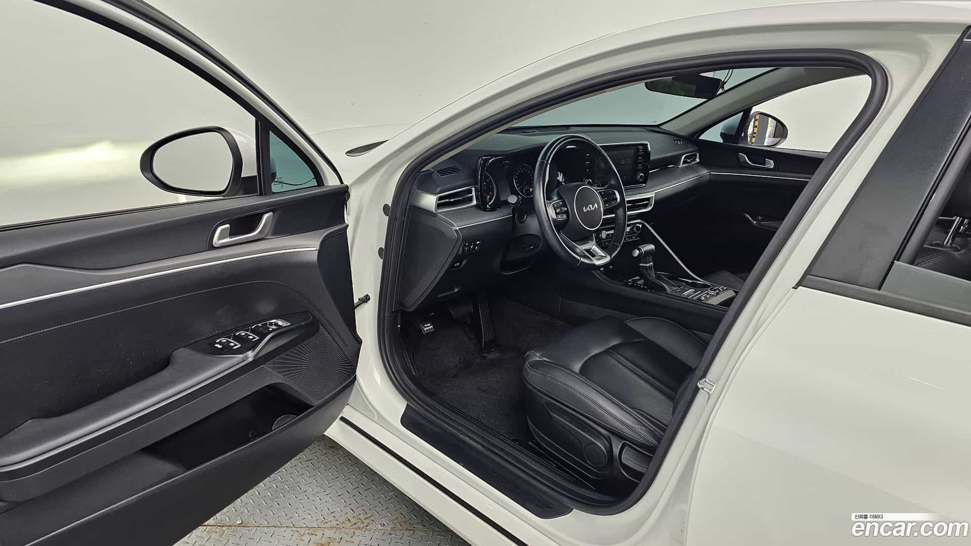 K5 Kia 2022.2-INNER-036