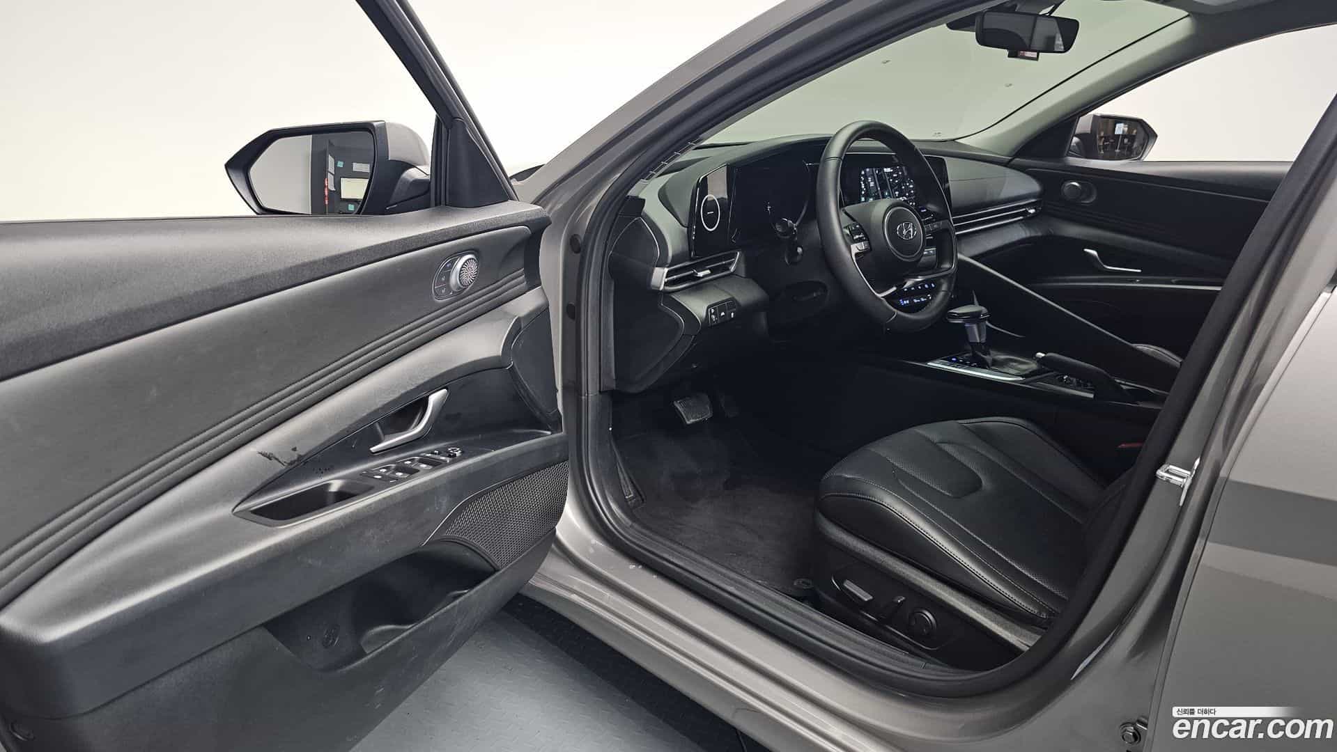 AVANTE Hyundai 2020.9-INNER-010