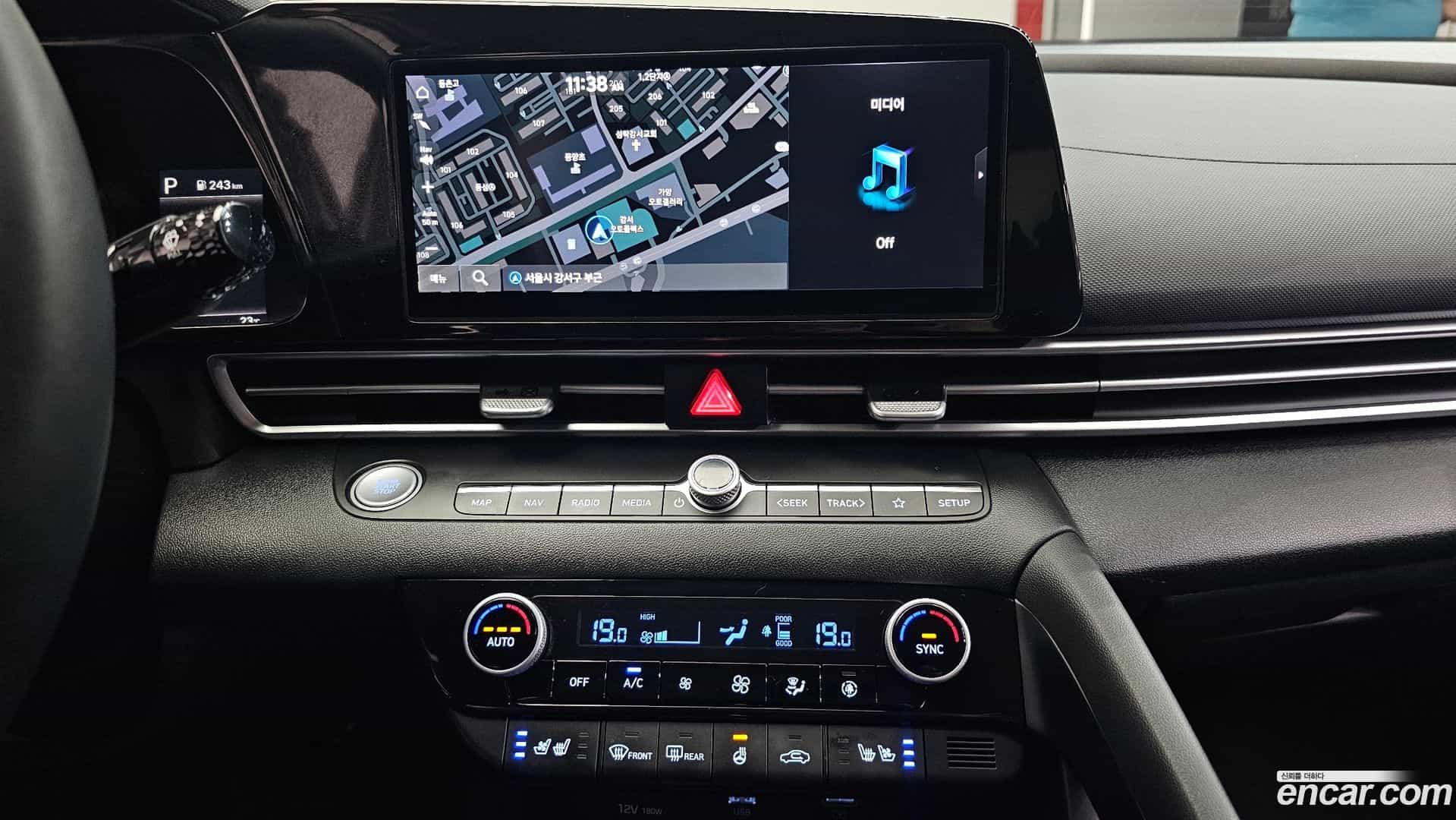AVANTE Hyundai 2020.9-OPTION-017