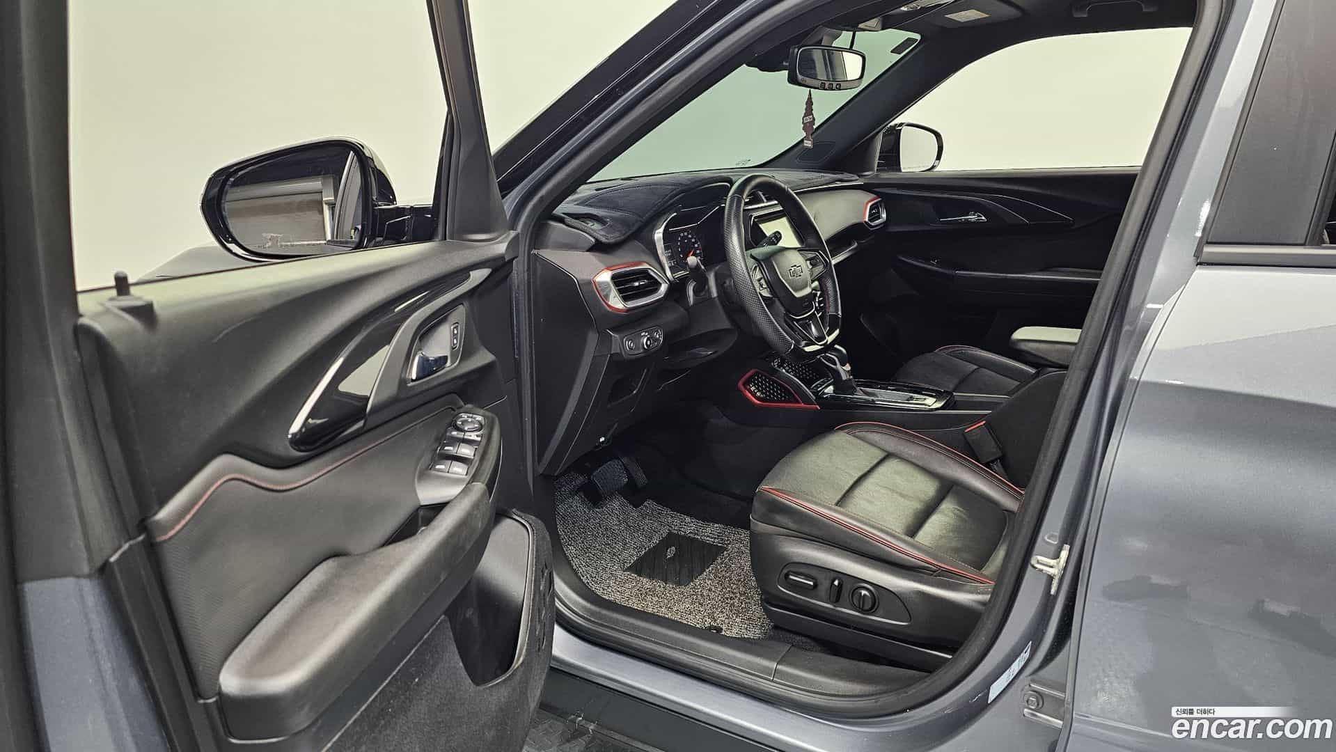 Trailblazer Chevrolet 2021.8-INNER-010