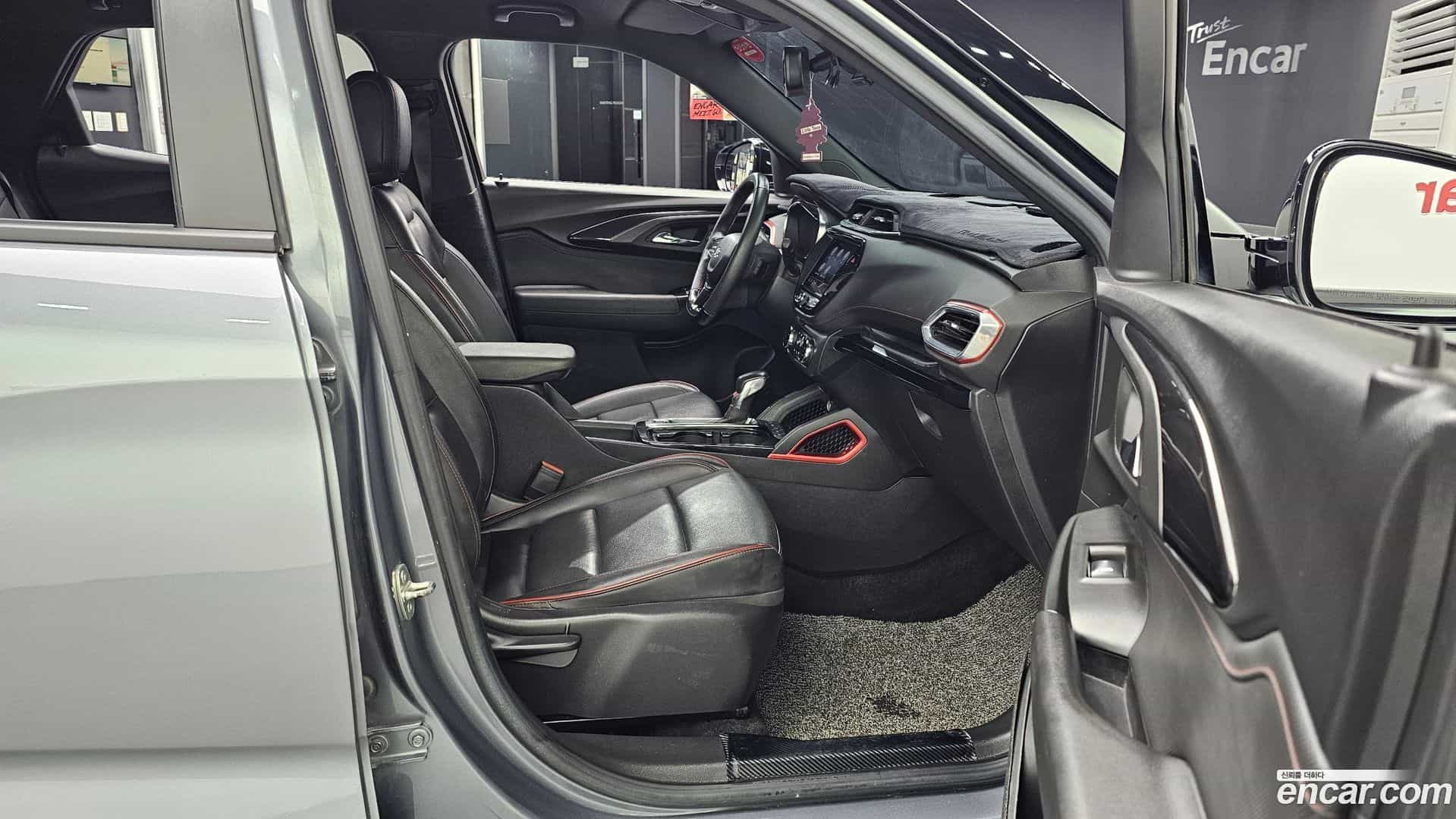 Trailblazer Chevrolet 2021.8-OPTION-015
