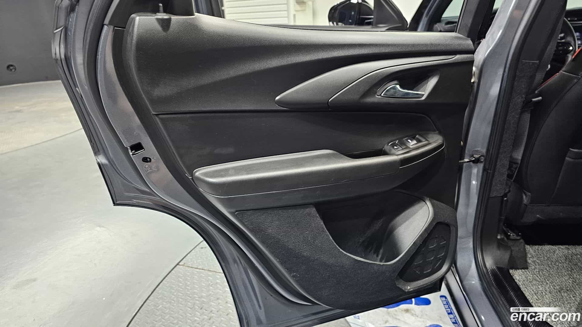 Trailblazer Chevrolet 2021.8-INNER-035