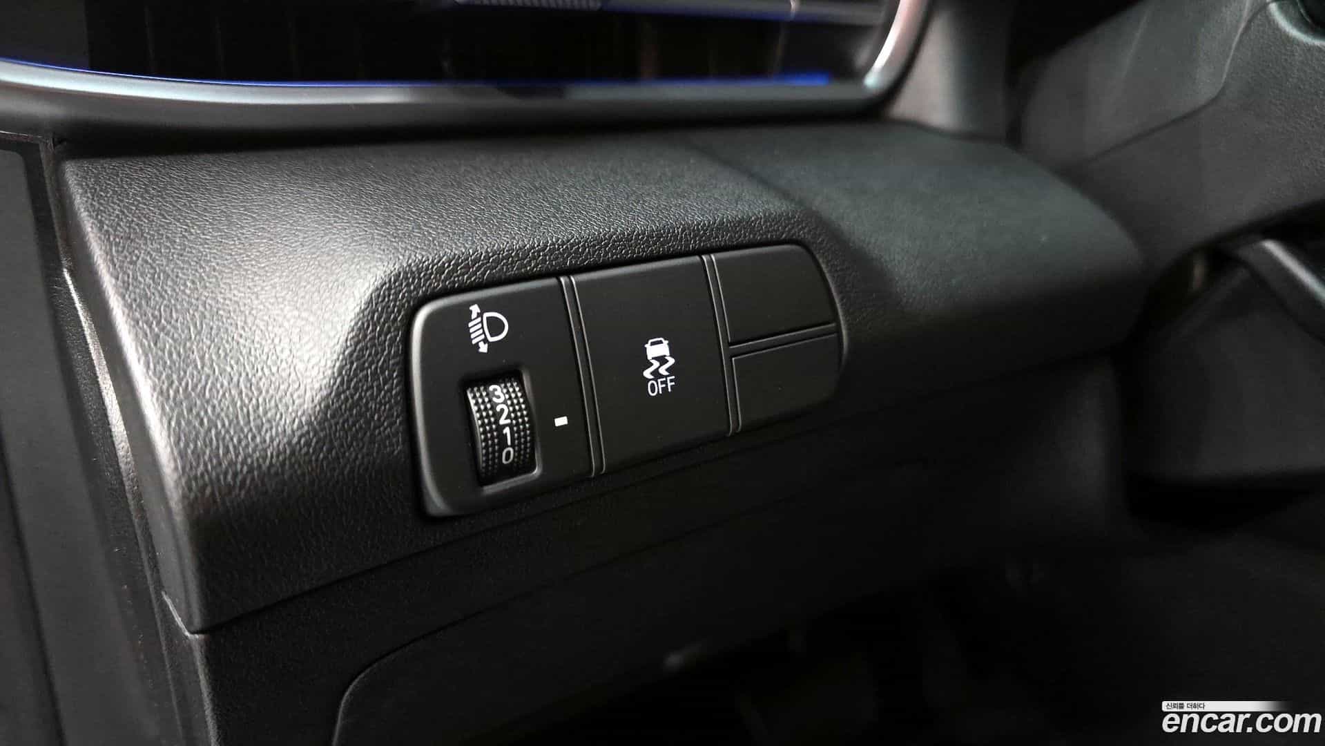 AVANTE Hyundai 2025.9-OPTION-022
