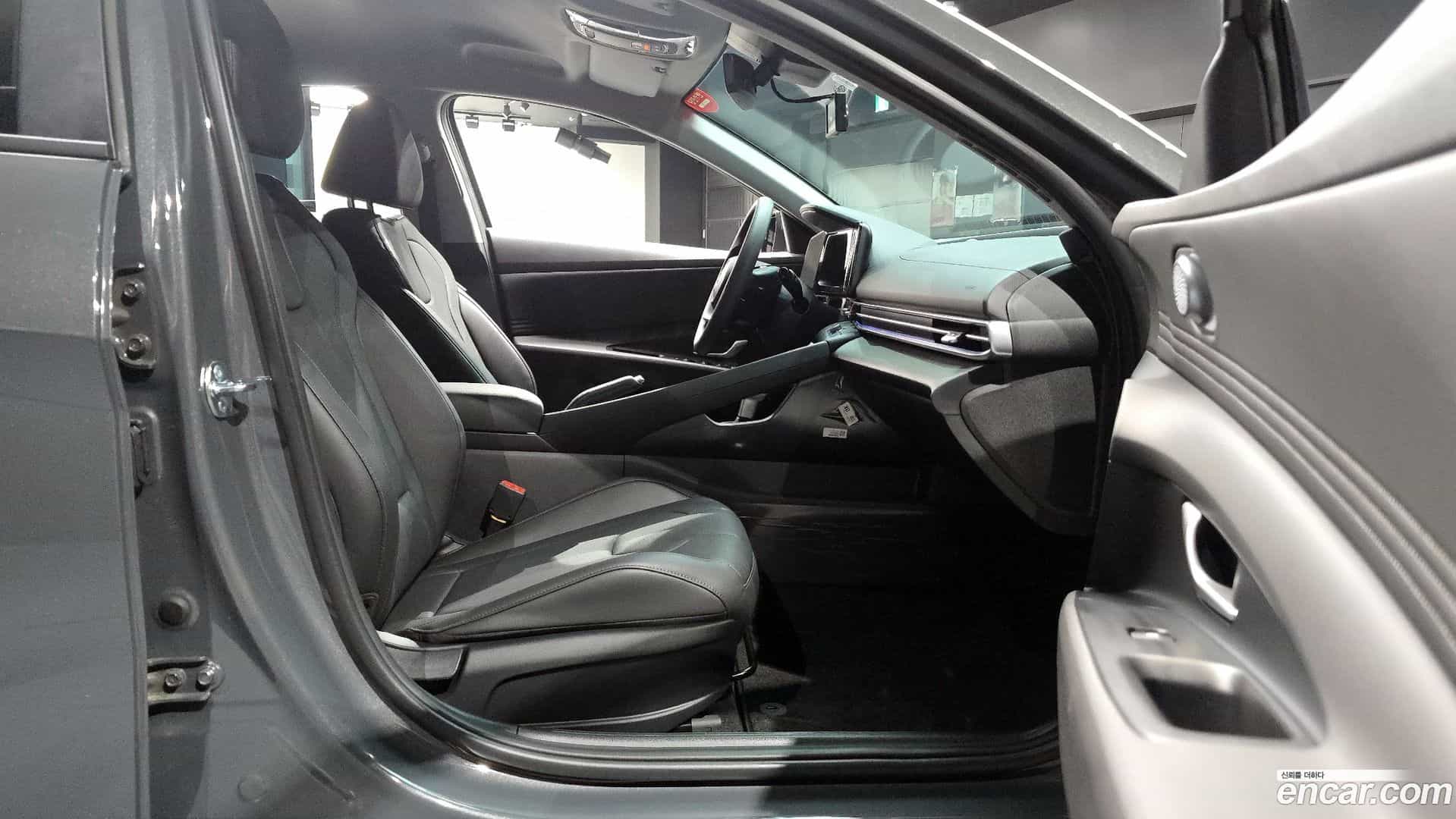 AVANTE Hyundai 2025.9-INNER-036