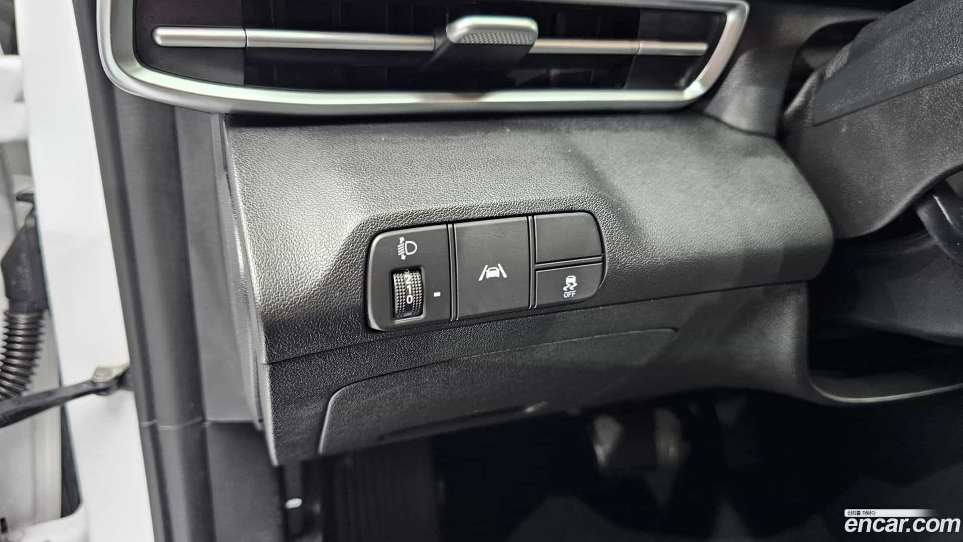 AVANTE Hyundai 2022.1-OPTION-023
