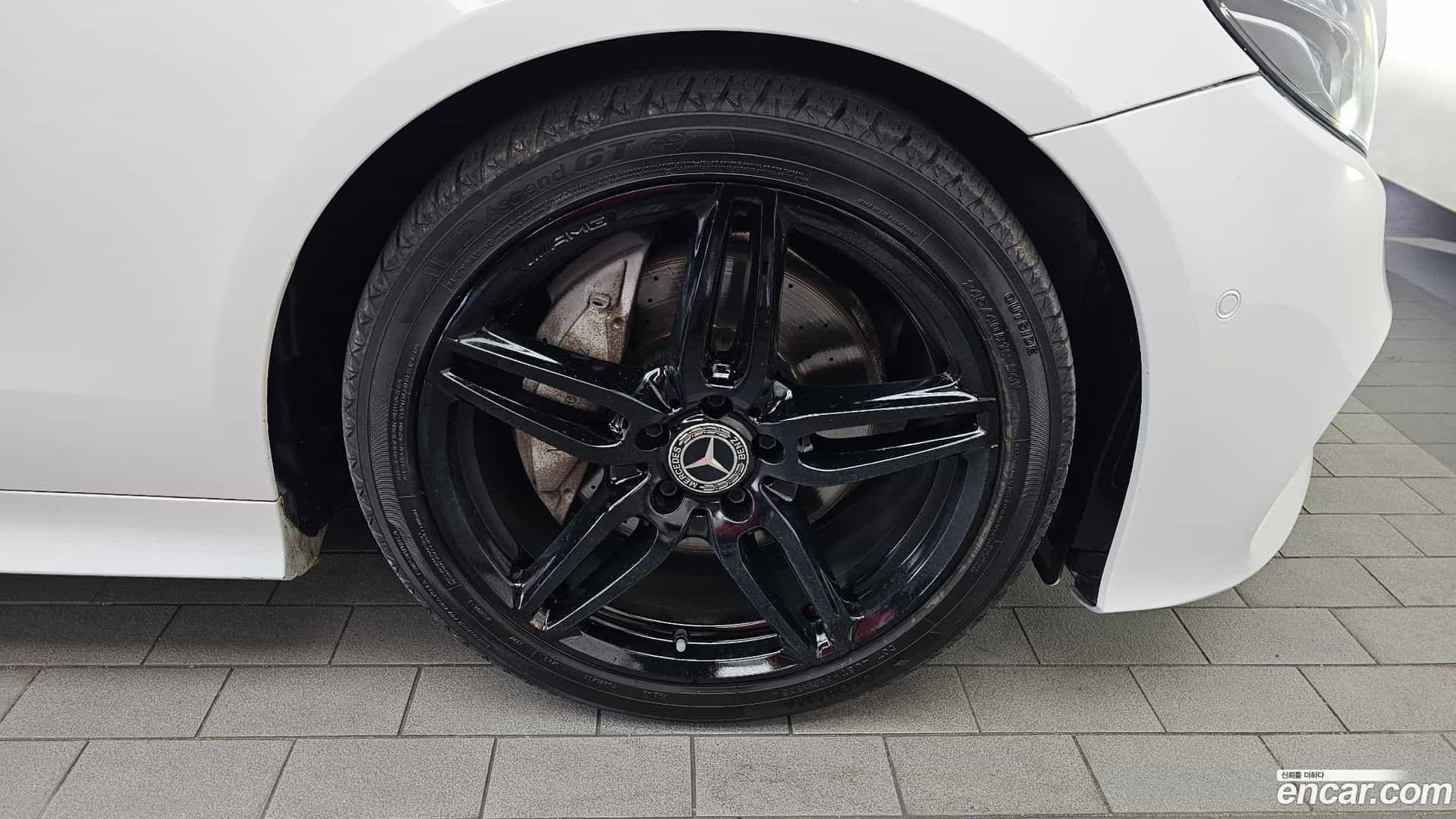 E-Class Mercedes-Benz 2018.11-OUTER-031