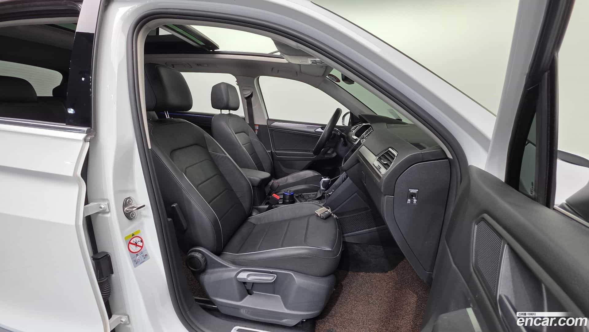 Tiguan Volkswagen 2023.4-INNER-010