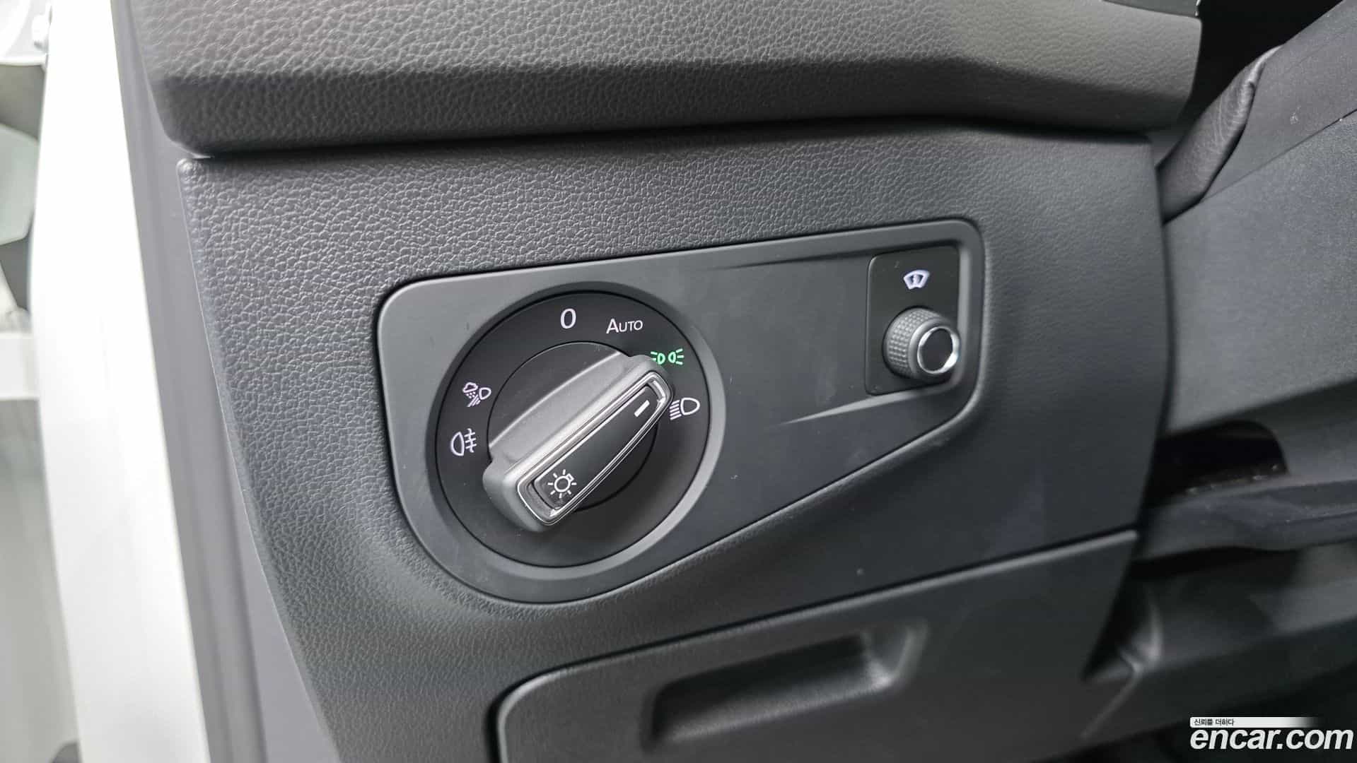 Tiguan Volkswagen 2023.4-OPTION-046