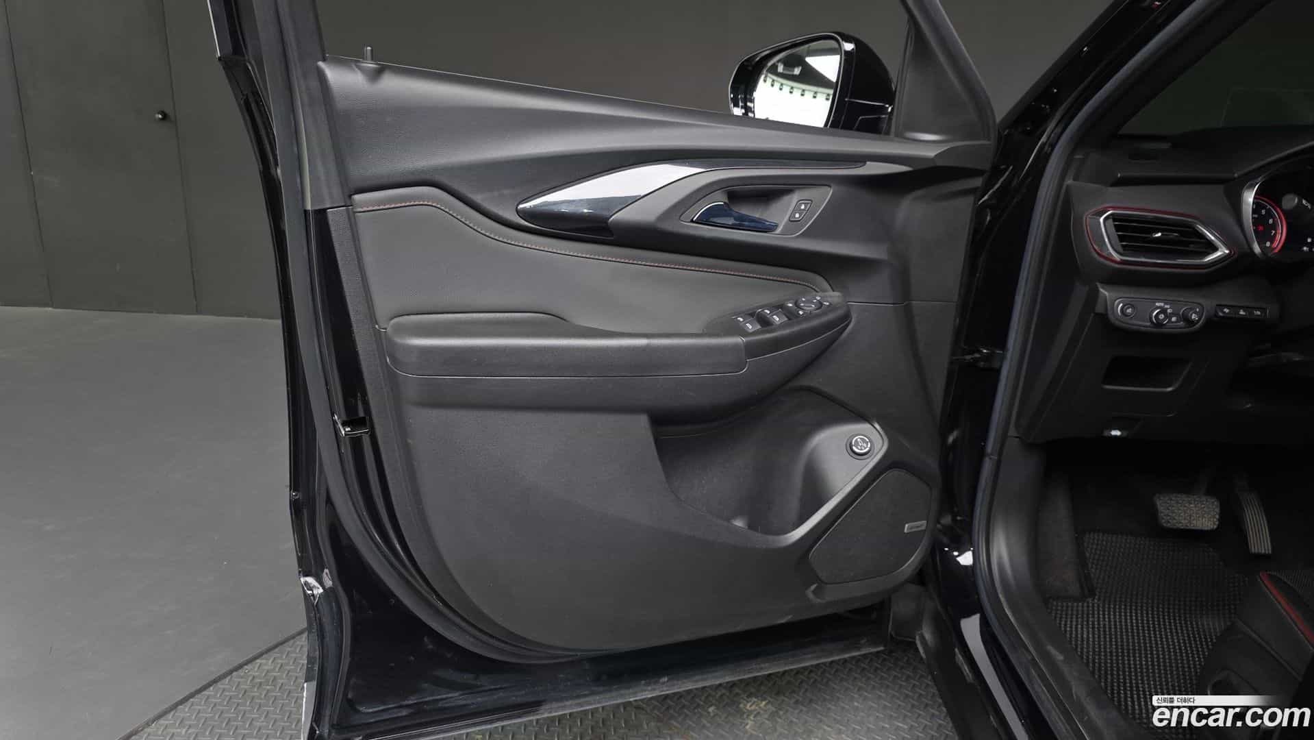 Trailblazer Chevrolet 2021.4-INNER-034