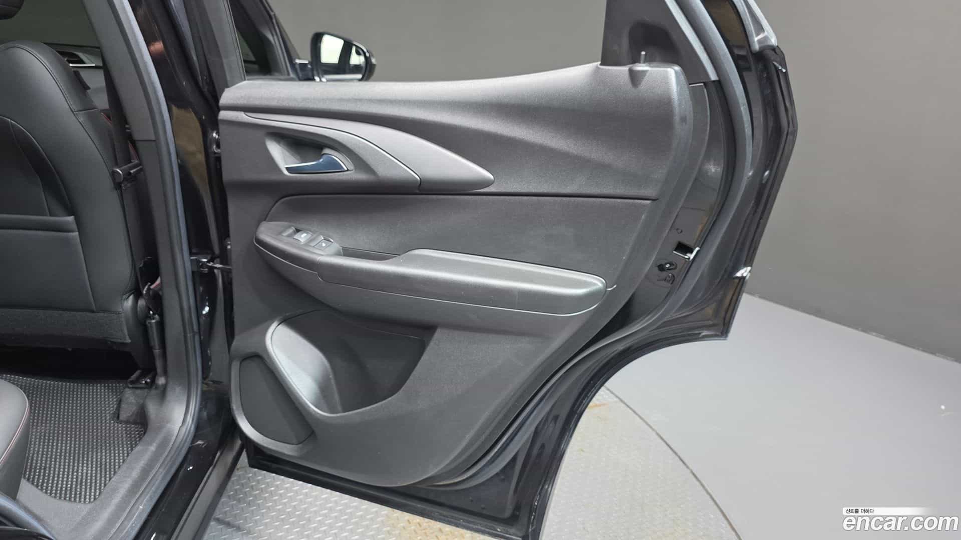 Trailblazer Chevrolet 2021.4-INNER-035