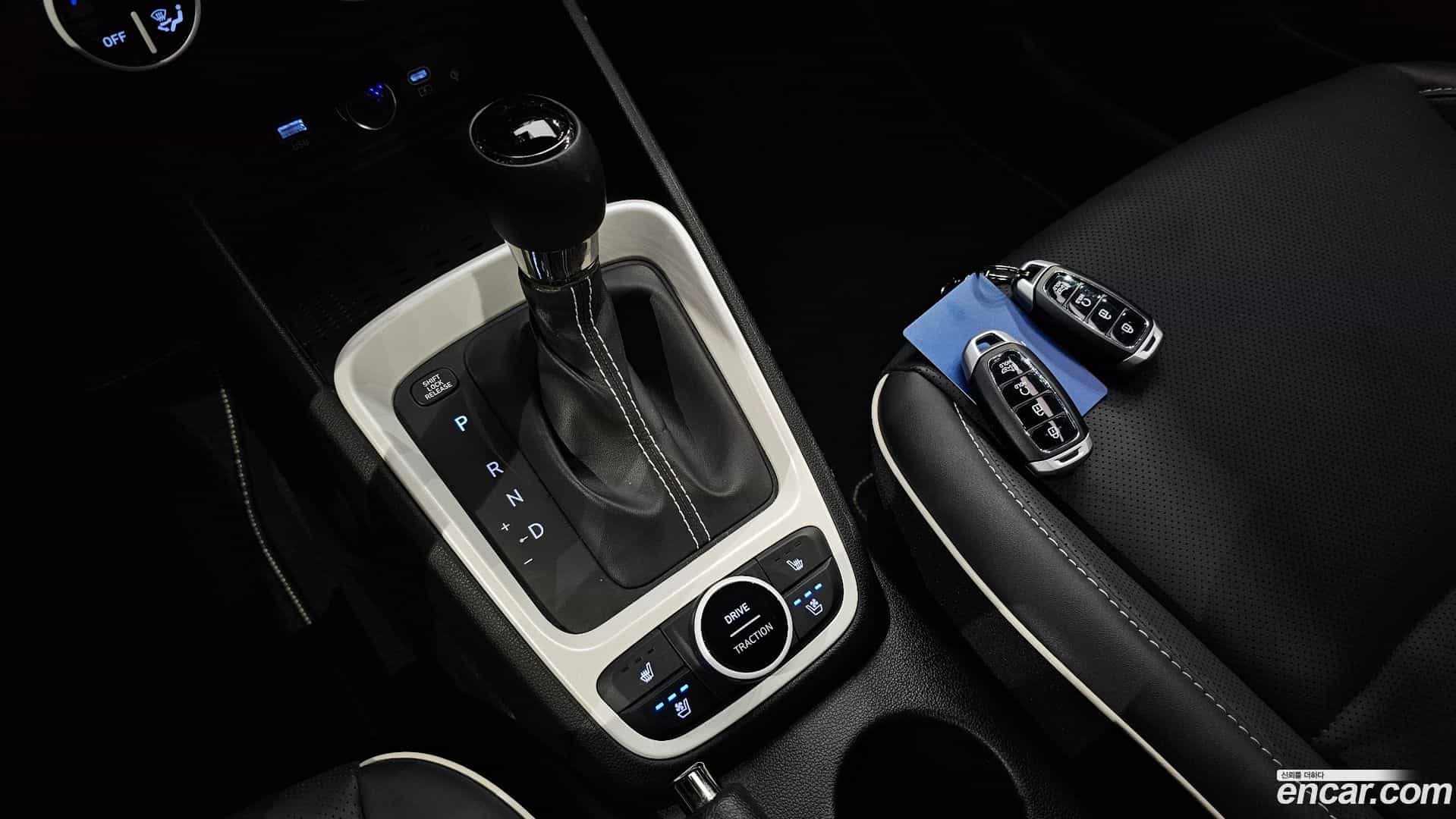 Venue Hyundai 2024.5-INNER-009