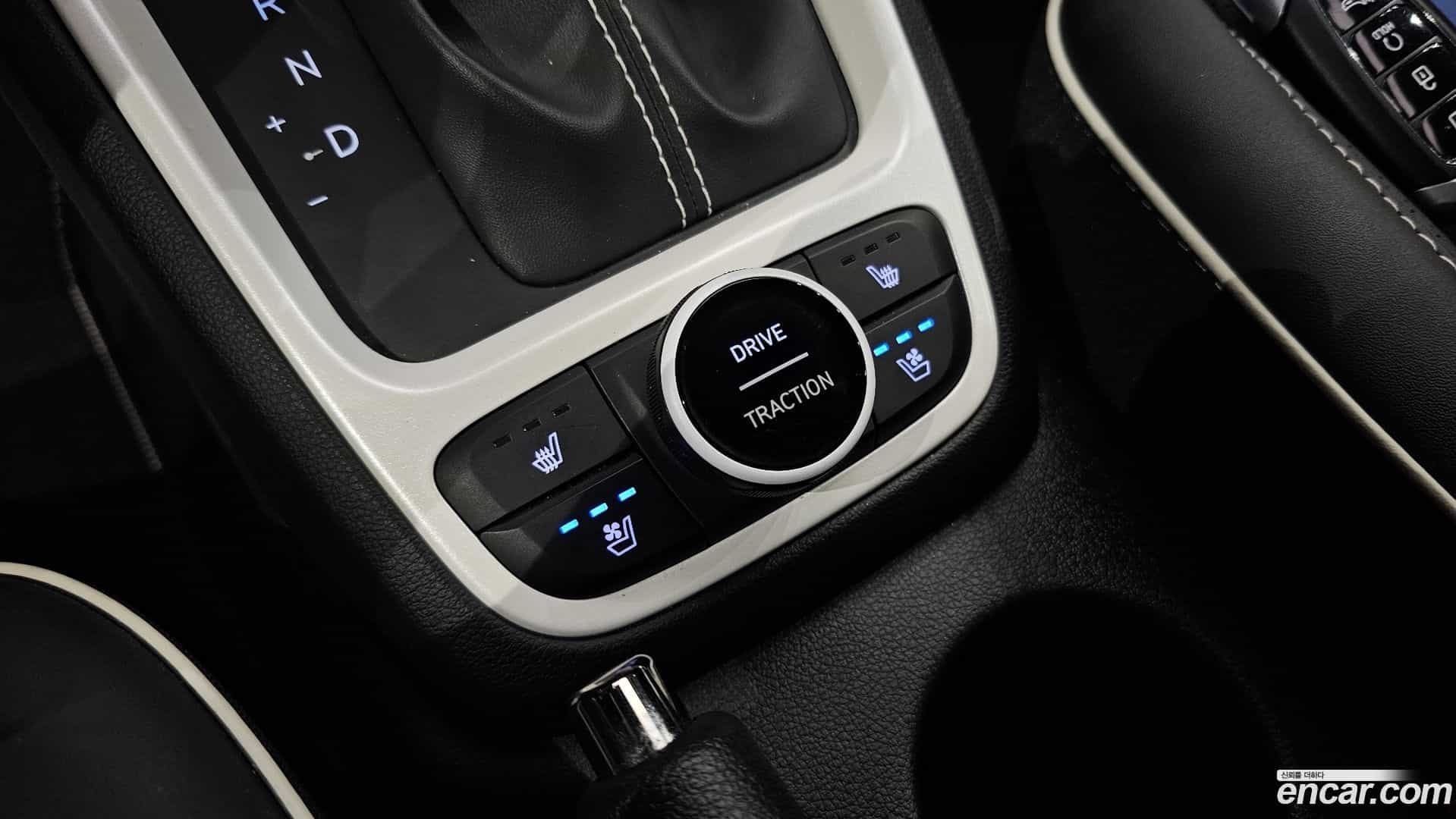 Venue Hyundai 2024.5-OPTION-042