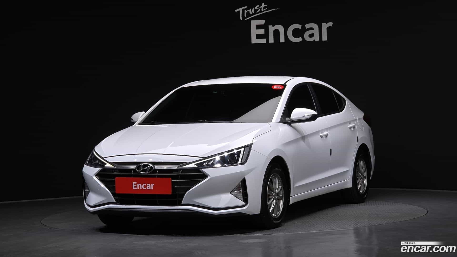 AVANTE Hyundai 2018.9-OUTER-001