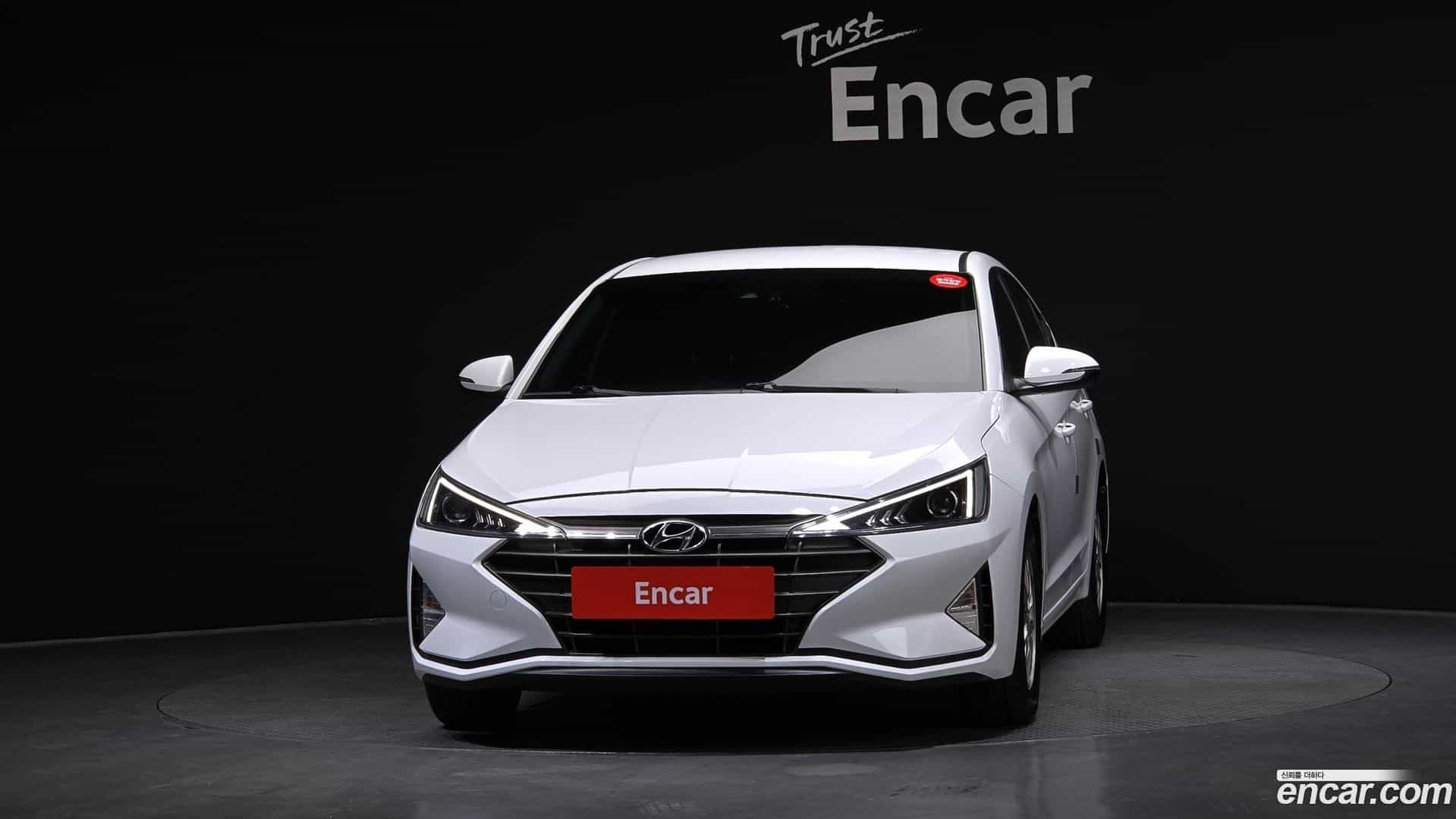 AVANTE Hyundai 2018.9-OUTER-003
