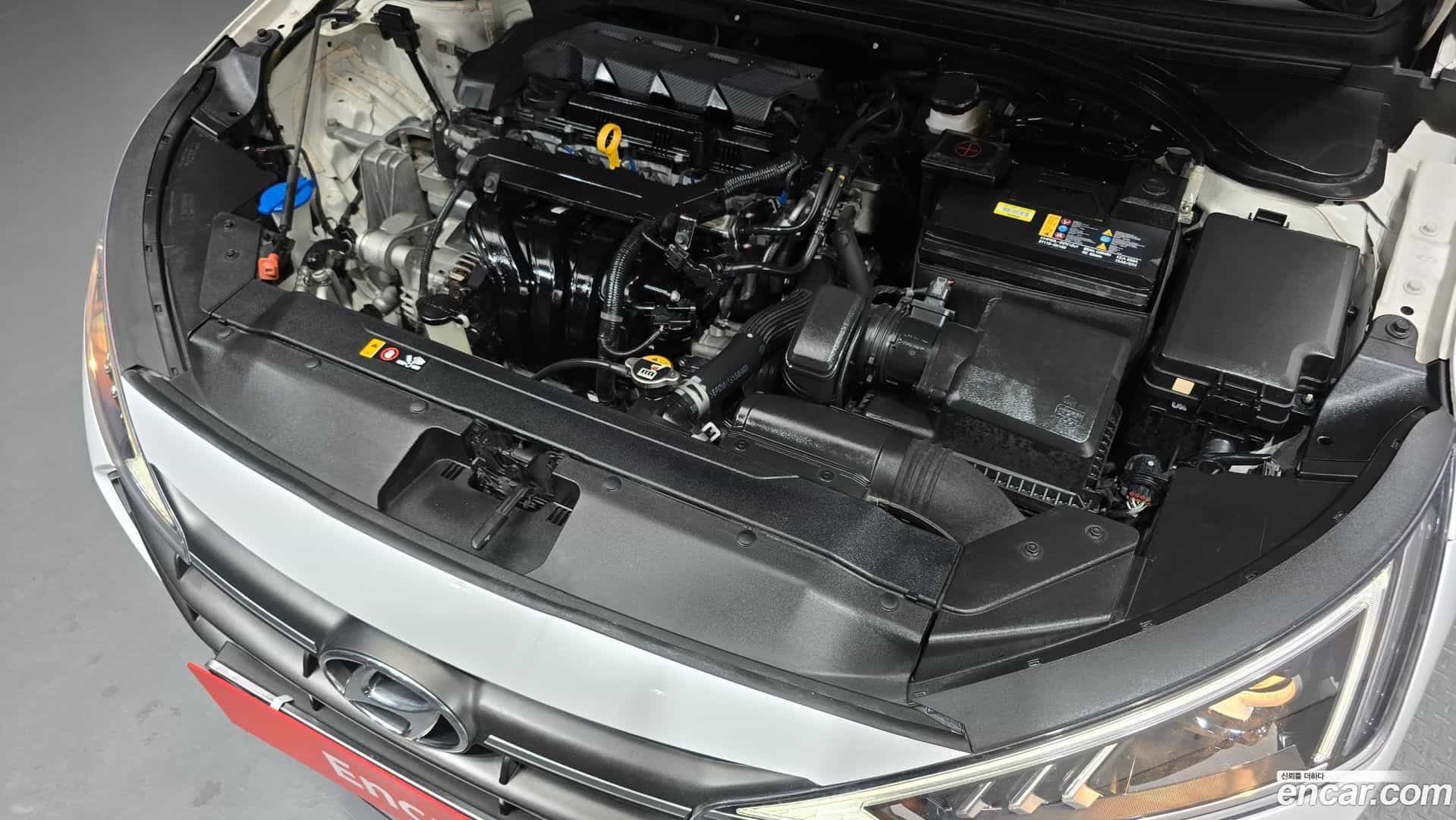 AVANTE Hyundai 2018.9-OUTER-006