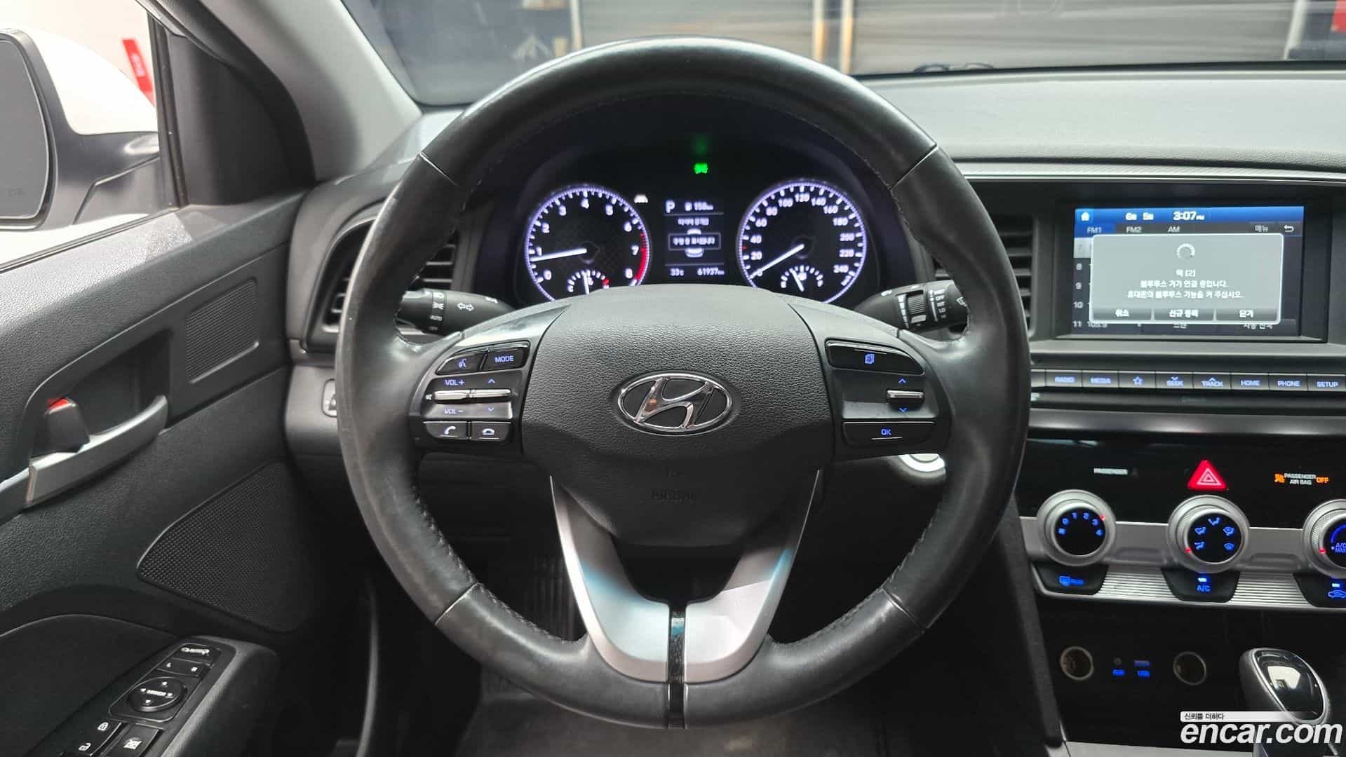 AVANTE Hyundai 2018.9-OPTION-017