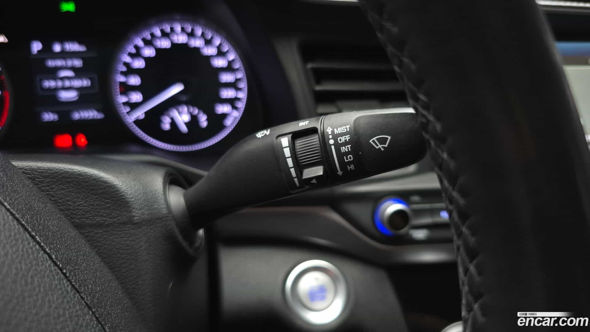 AVANTE Hyundai 2018.9-OPTION-020