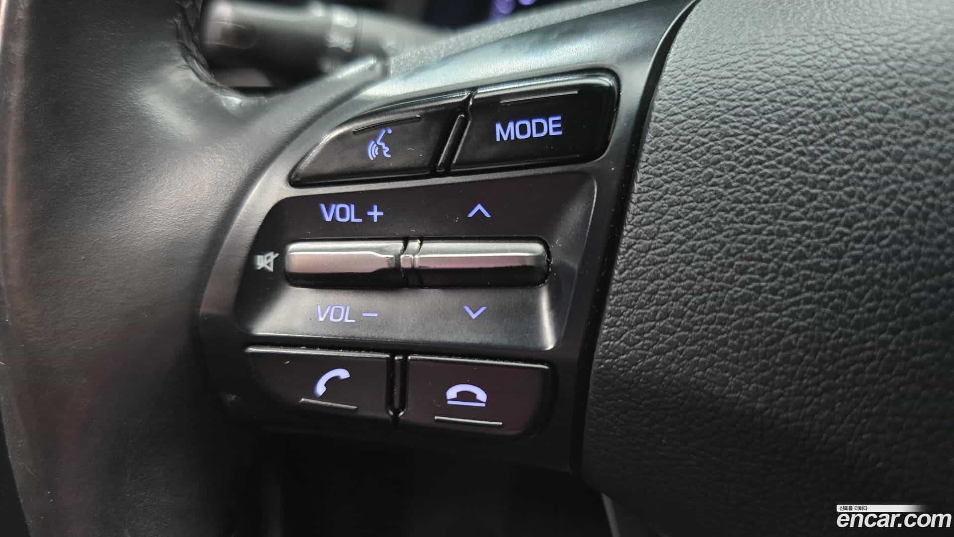 AVANTE Hyundai 2018.9-OPTION-042