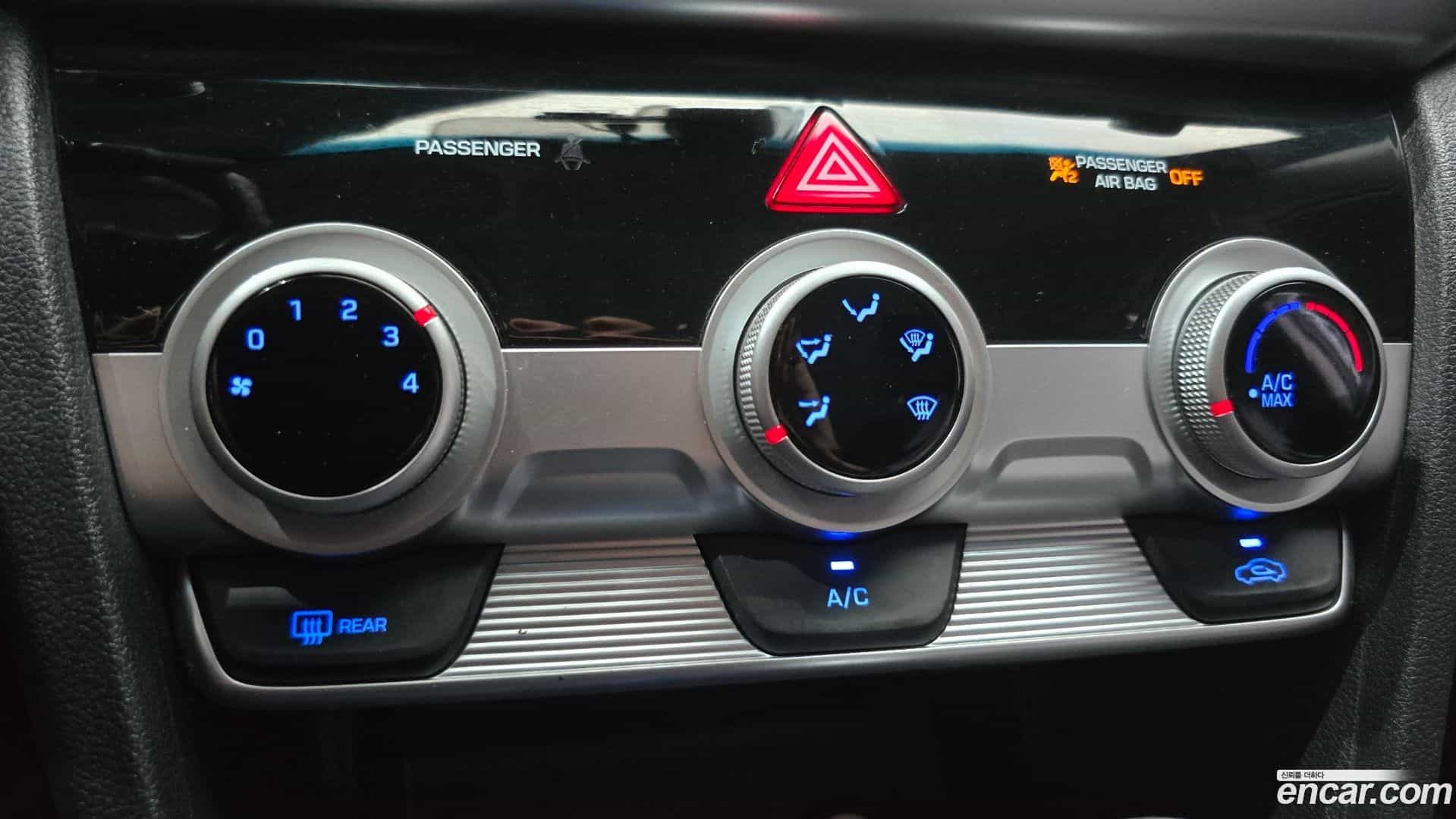 AVANTE Hyundai 2018.9-OPTION-043