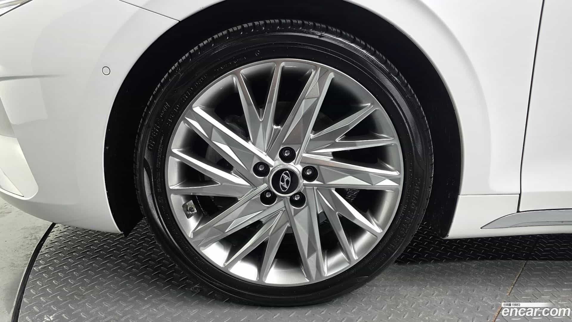 Grandeur Hyundai 2020.5-OUTER-005