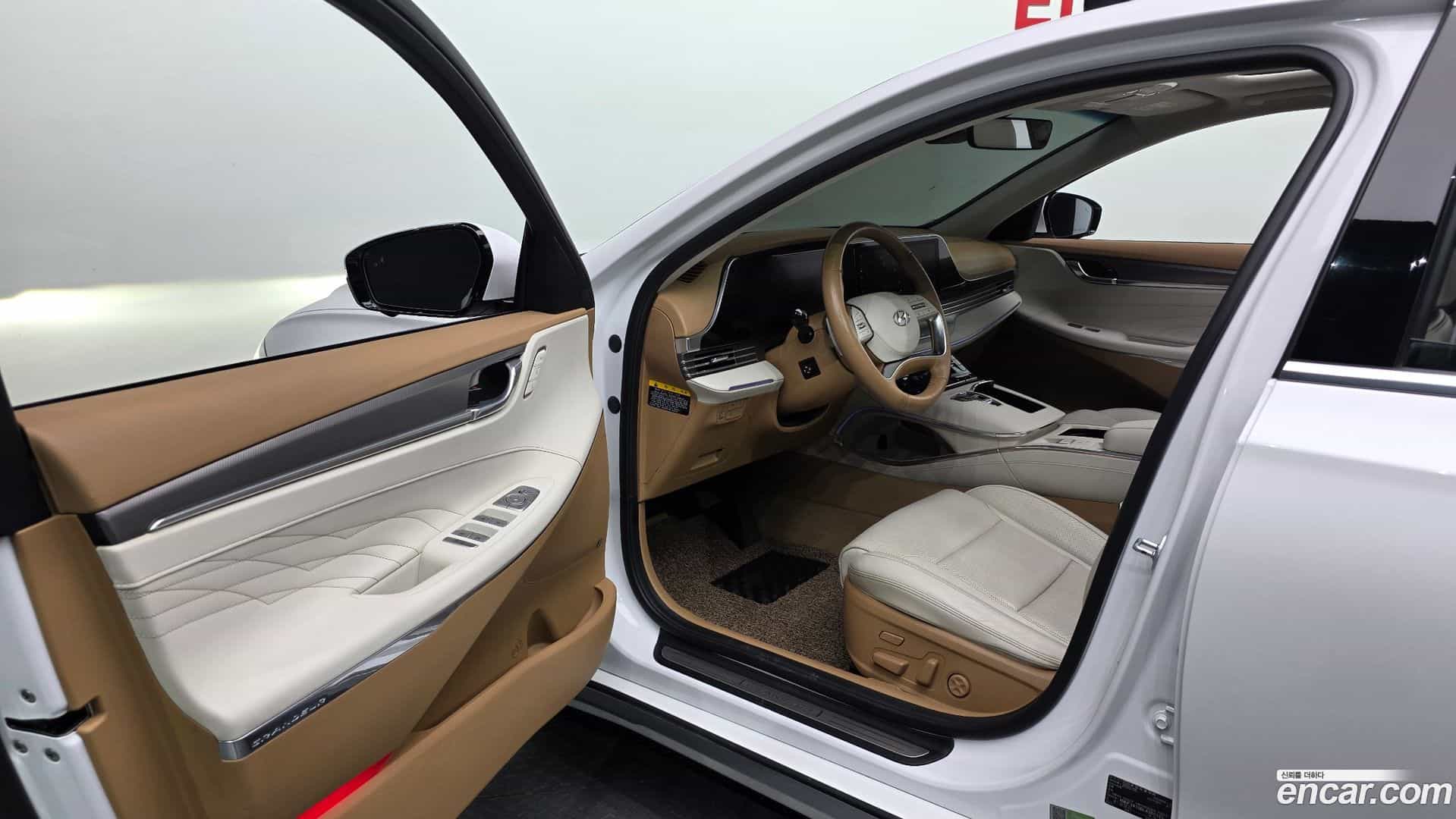 Grandeur Hyundai 2020.5-INNER-010