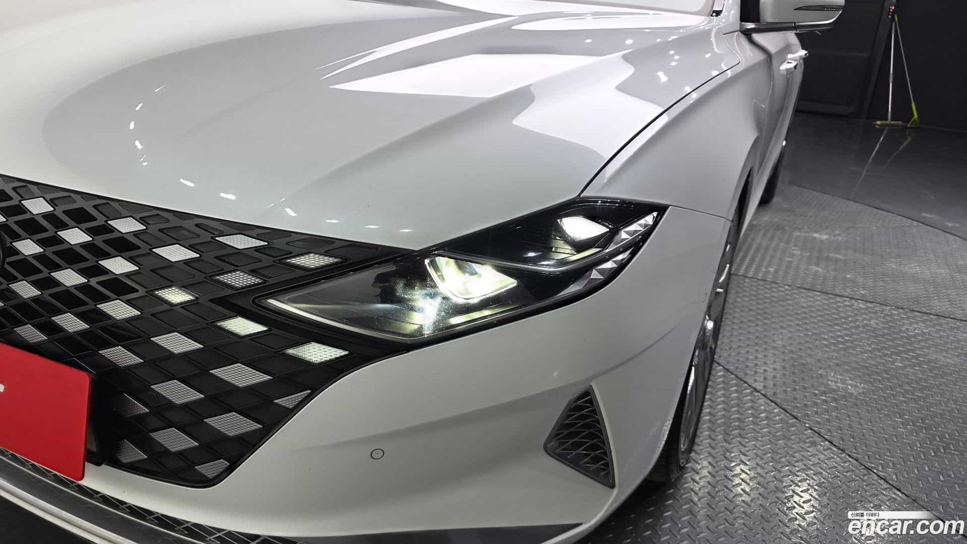 Grandeur Hyundai 2020.5-OUTER-032