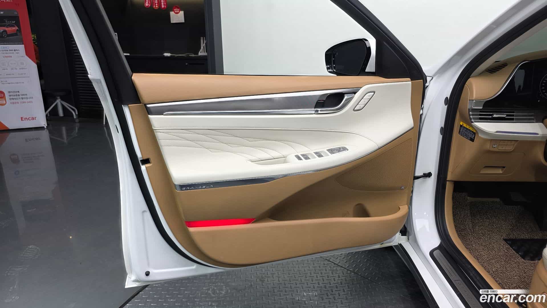 Grandeur Hyundai 2020.5-INNER-034