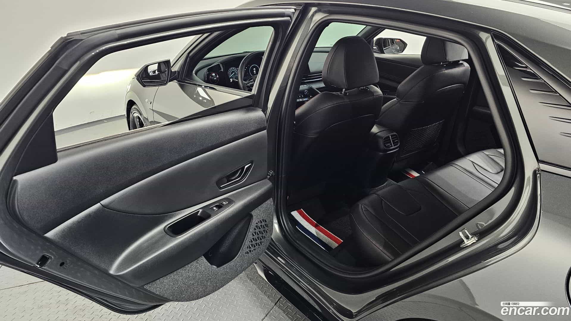 AVANTE Hyundai 2021.5-OPTION-023
