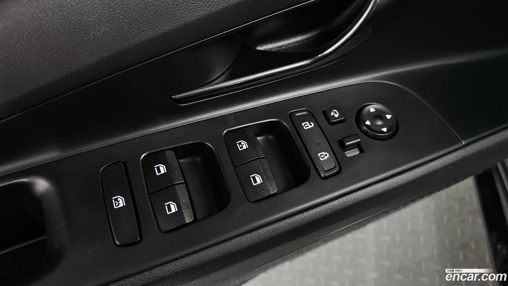 AVANTE Hyundai 2021.5-OPTION-024