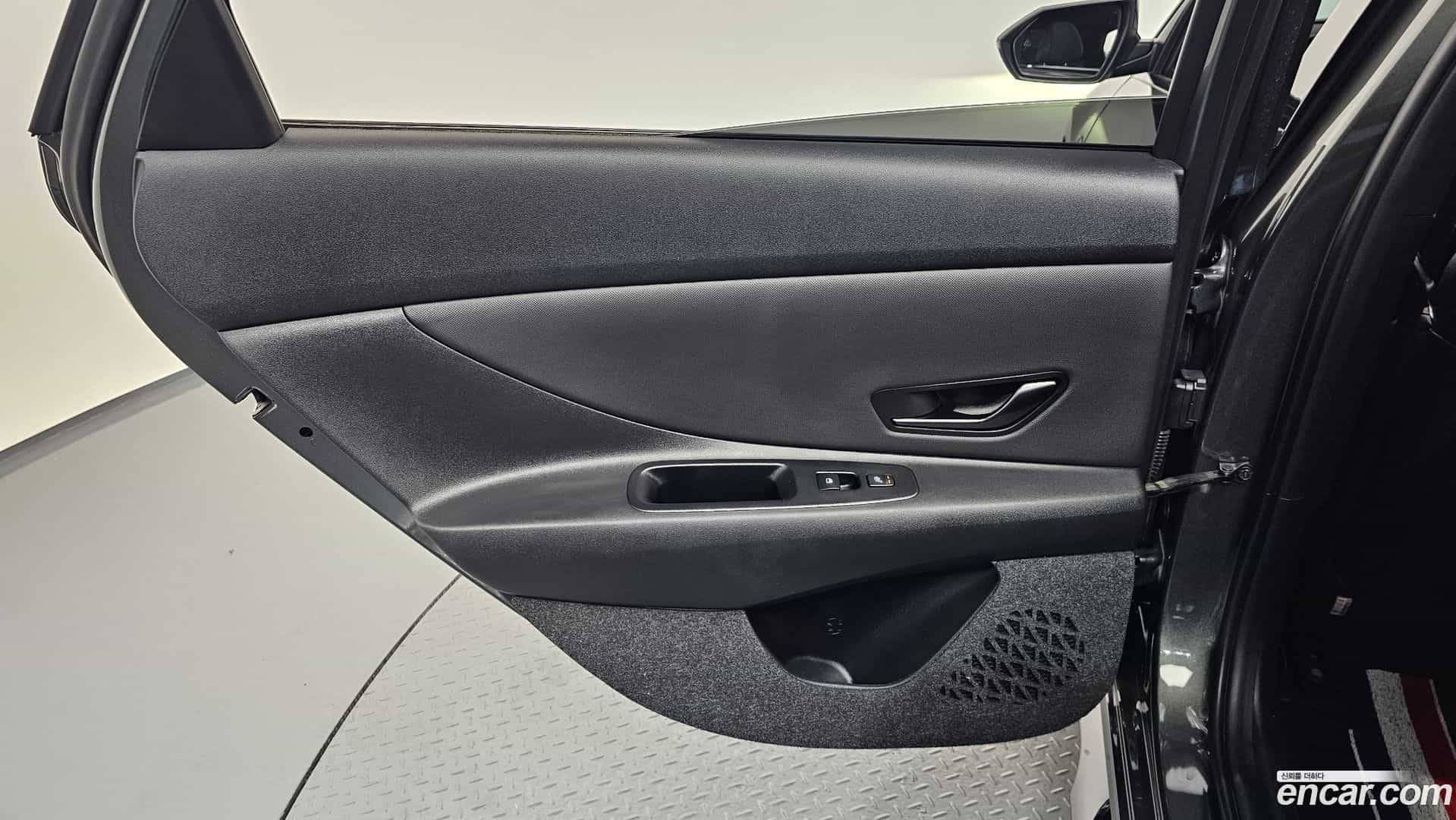 AVANTE Hyundai 2021.5-INNER-035