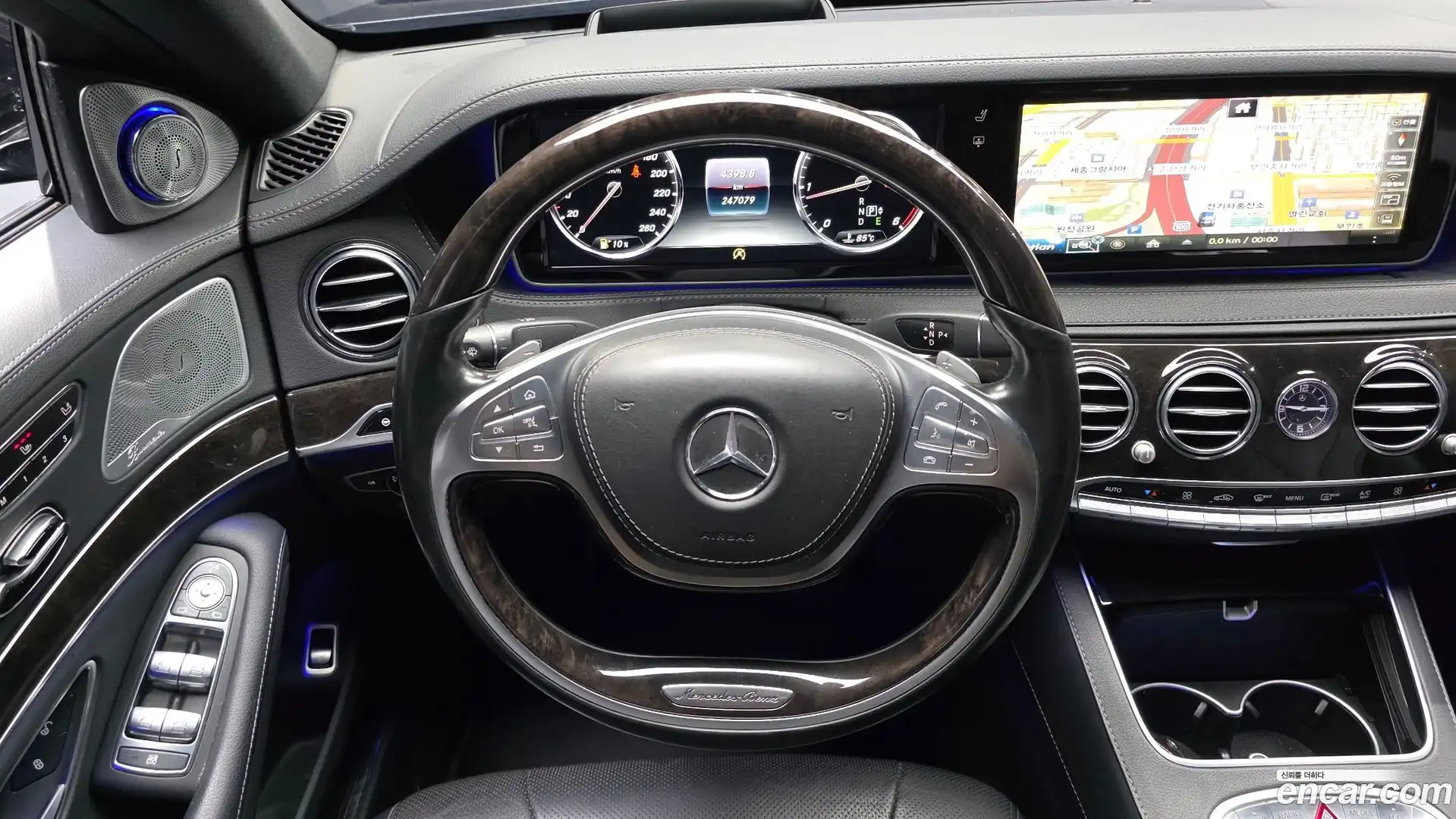 S-Class Mercedes-Benz 2015.8-OPTION-017